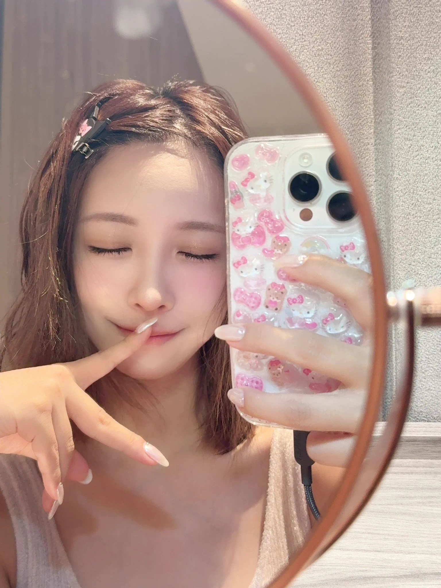 カラコンはマジェスティックブラウン
iPhoneケースはファンの子に頂いた📱💖 https://t.co/pEUZAwJIPp