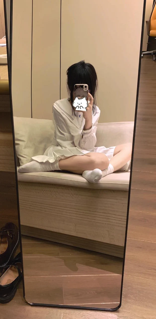 想被幹到潮吹，再被你抱起來繼續幹
#誰能滿足我 https://t.co/qY1w3NUDn7