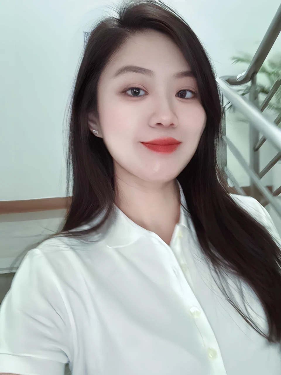 我不是缺什么，
就是很久没有人轻抚我的脸、轻轻亲吻我额头。
没想太多，也没条件，
哪怕就今晚，
想被喜欢一下，
把我被抱得有点喘，感受下被喜欢的温度... https://t.co/xCTX8vtPpi
