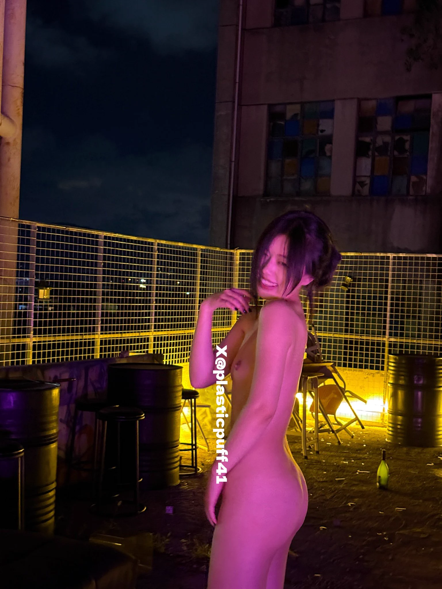 被爱是幸运，牛筋面好开心
（这两张也是纯爱给我拍的🥰） https://t.co/gIUTINKc2F