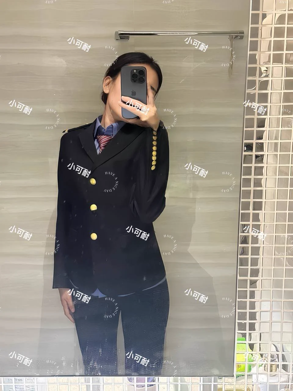 上班前特地给你们拍的私密照，让你们在困盹的周一眼前一亮，有没有被我的宠粉行为感动到～

这周不仅想线上宠粉，还想线下宠粉，想报名的私信，仅限同城噢！ https://t.co/1k2YpfRPqJ