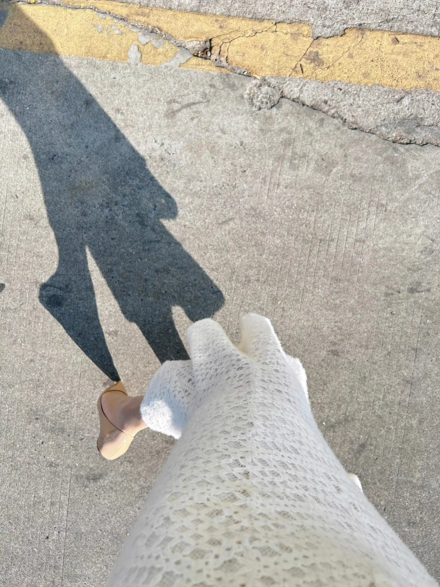 今年超级喜欢穿平底鞋 https://t.co/mVJ3Y8Th8L