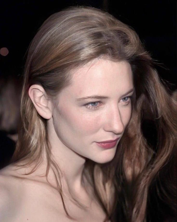 Young Cate Blanchett https://t.co/6Cq7LP77Yn