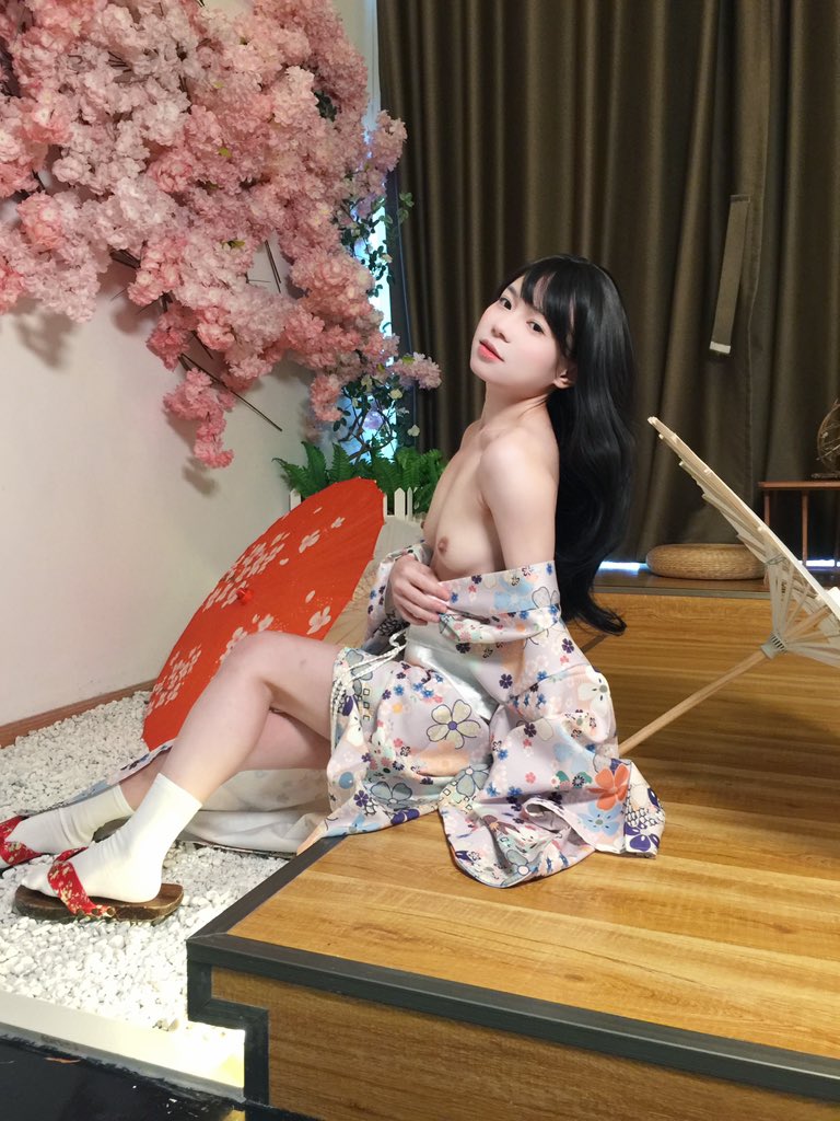 此生勿复见，山水不相逢 https://t.co/ytUjbc5zn5