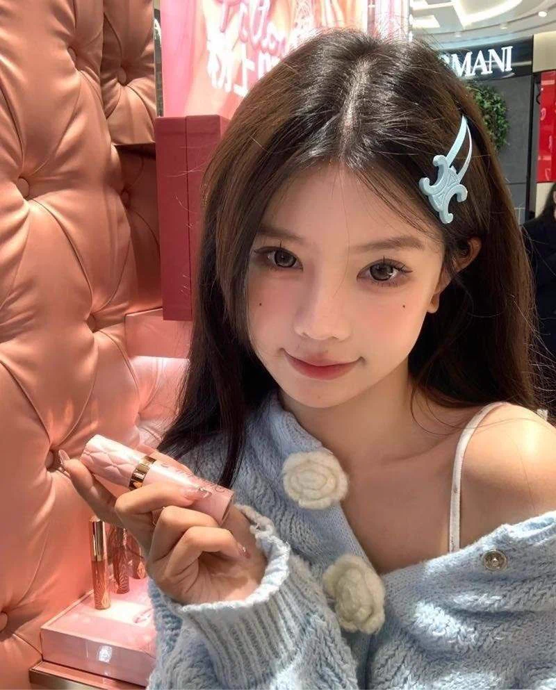 花满楼🌸外围（安排实录） 

Shanghai
06 167D 90斤 
百变女高短期兼职
有丝袜 素质高
现在还是高中生
温驯乖巧幼瘦胸大腰细纤瘦🥢腿

TG✈️预约：https://t.co/BMg2m83xvo

TG✈️总群：https://t.co/Jj1EsD2eN2 https://t.co/DhgP8UENeI