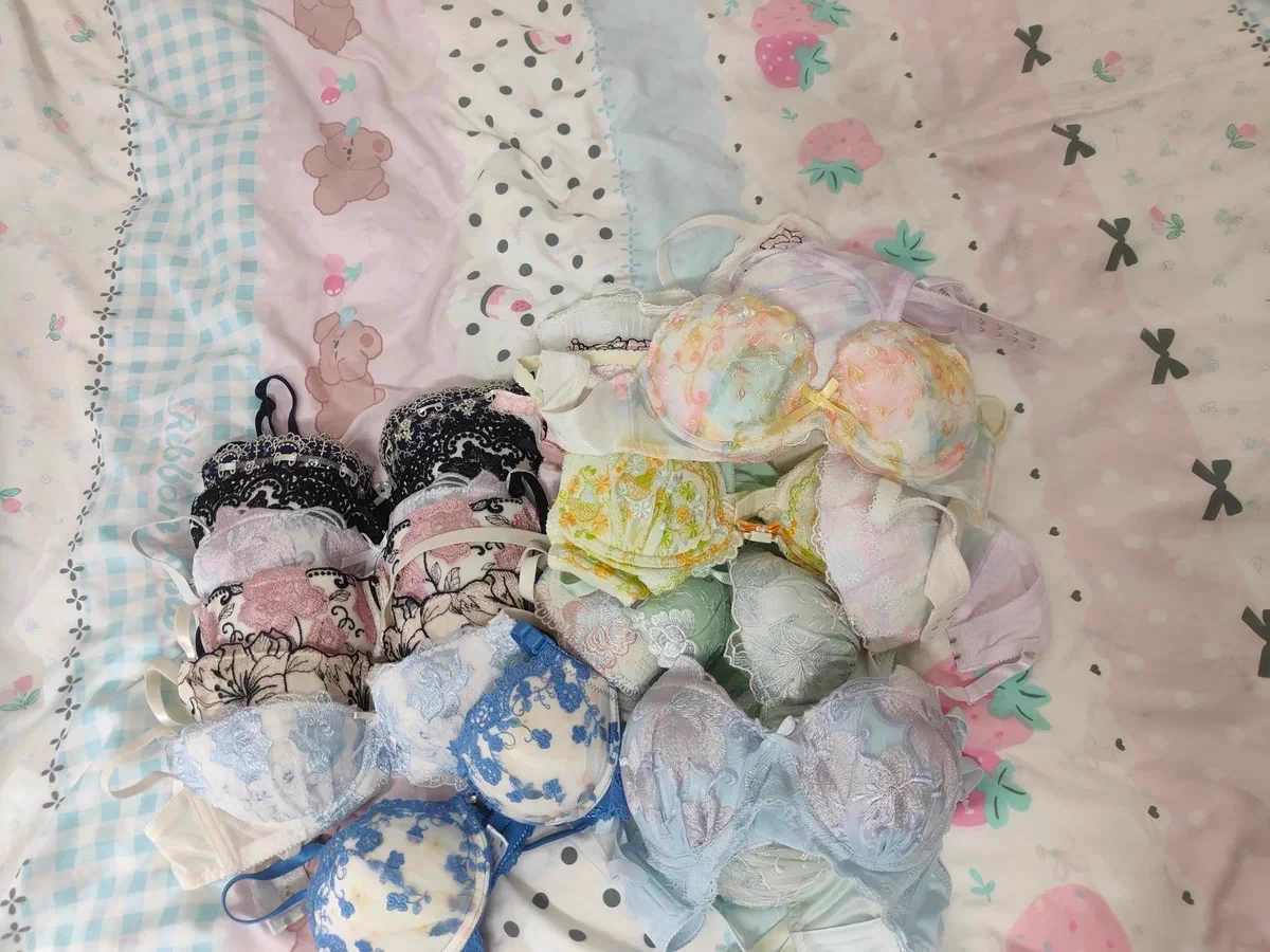 ෆ・┈・⊂₍ •ᴥ• ₎⊃・┈・ෆ
久違發文 久久賣一次而已
且買且珍惜因比別人便宜

A.5內衣+10褲=1678
B.10褲+❤️ㄧˋ=1999
C.愛ㄧˋ+蜜物+淫氺=2678
D.上C選項3瓶+10褲=3888

以上加購襪子🧦乙雙249$
穿照+乙張+$
私 賴 ： yaya__54321
iG:yaya.54321.0

因曾被警告不能常發文賣
否則
所以窩久久一次 https://t.co/7FEtyeIY27