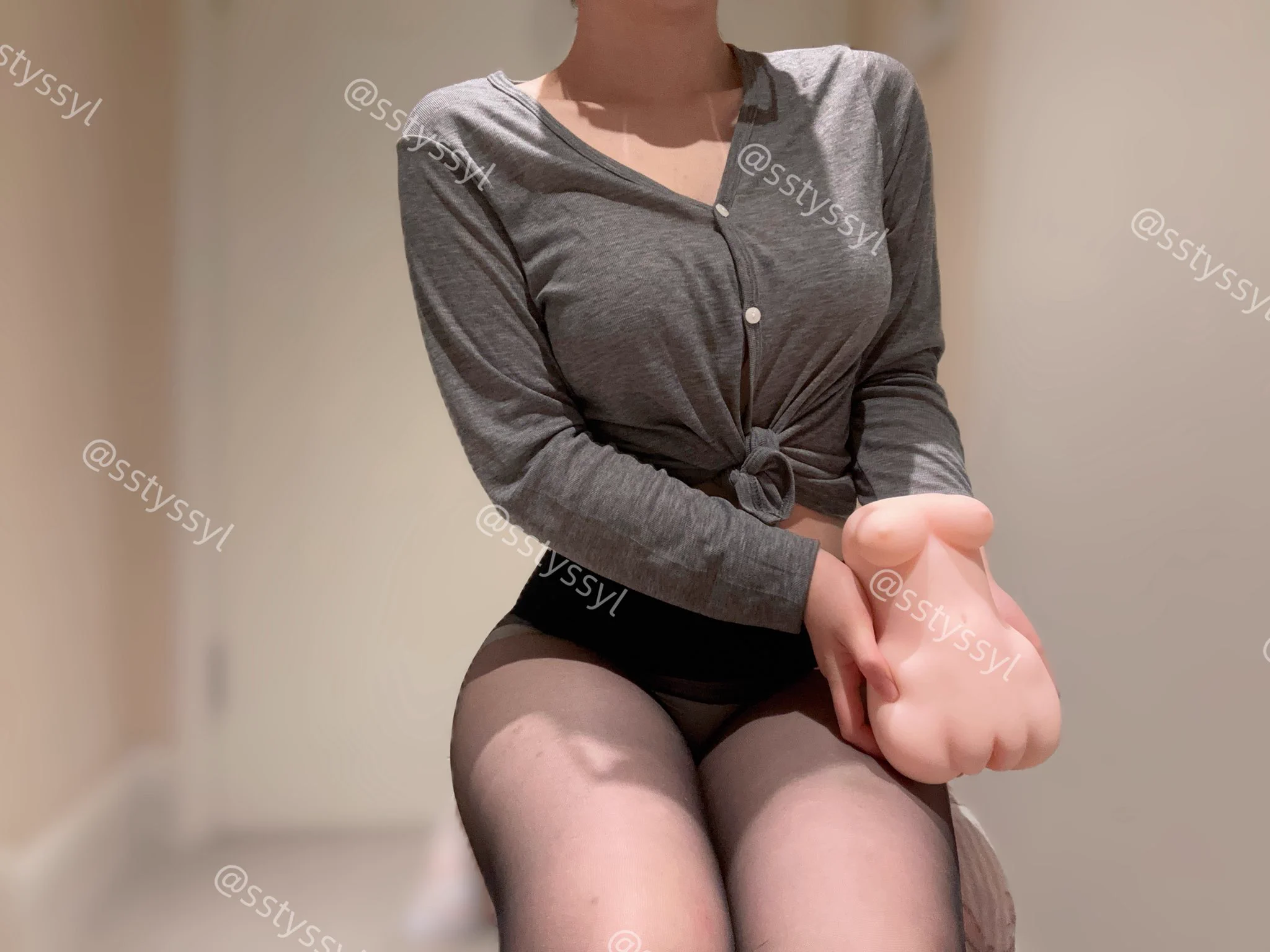 这样的馒头穴你喜欢吗
杯子：@Yaoyao1632181的莉莎酱等你带回家 评论区还有优惠券可以领哦 https://t.co/0ZonbjBqls