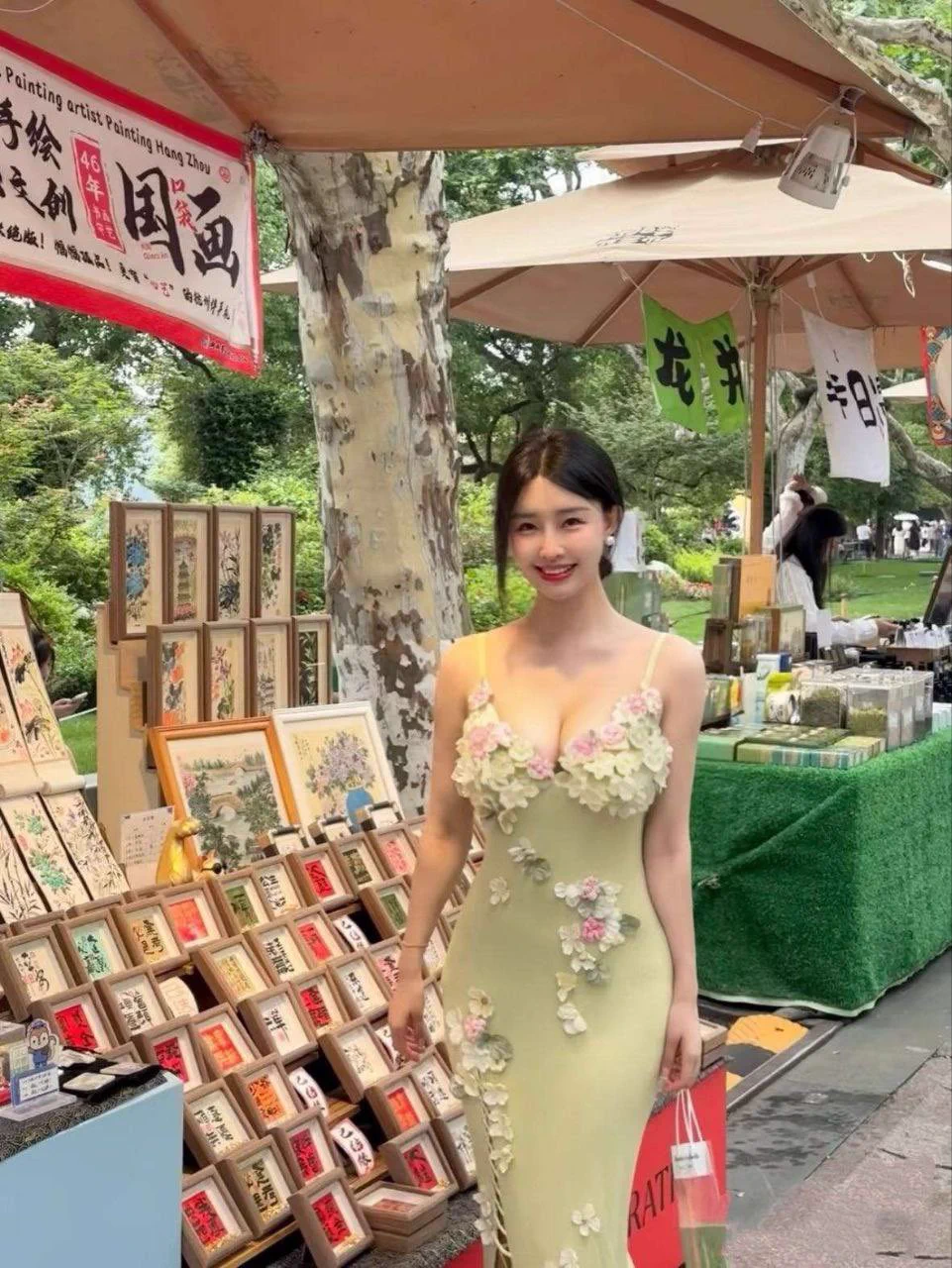 #上海 

04年 身高172 🐻e 臀围102 
童颜巨乳 腰臀黄金比例  皮肤超白

#大胸 #大臀

🛰️：xycoser1
🐧：3925191783
看照门槛🚪100（永久有效）备注zfb口令🧧添加➕
✈️：https://t.co/LxE97xBick https://t.co/fFZt4DglUo