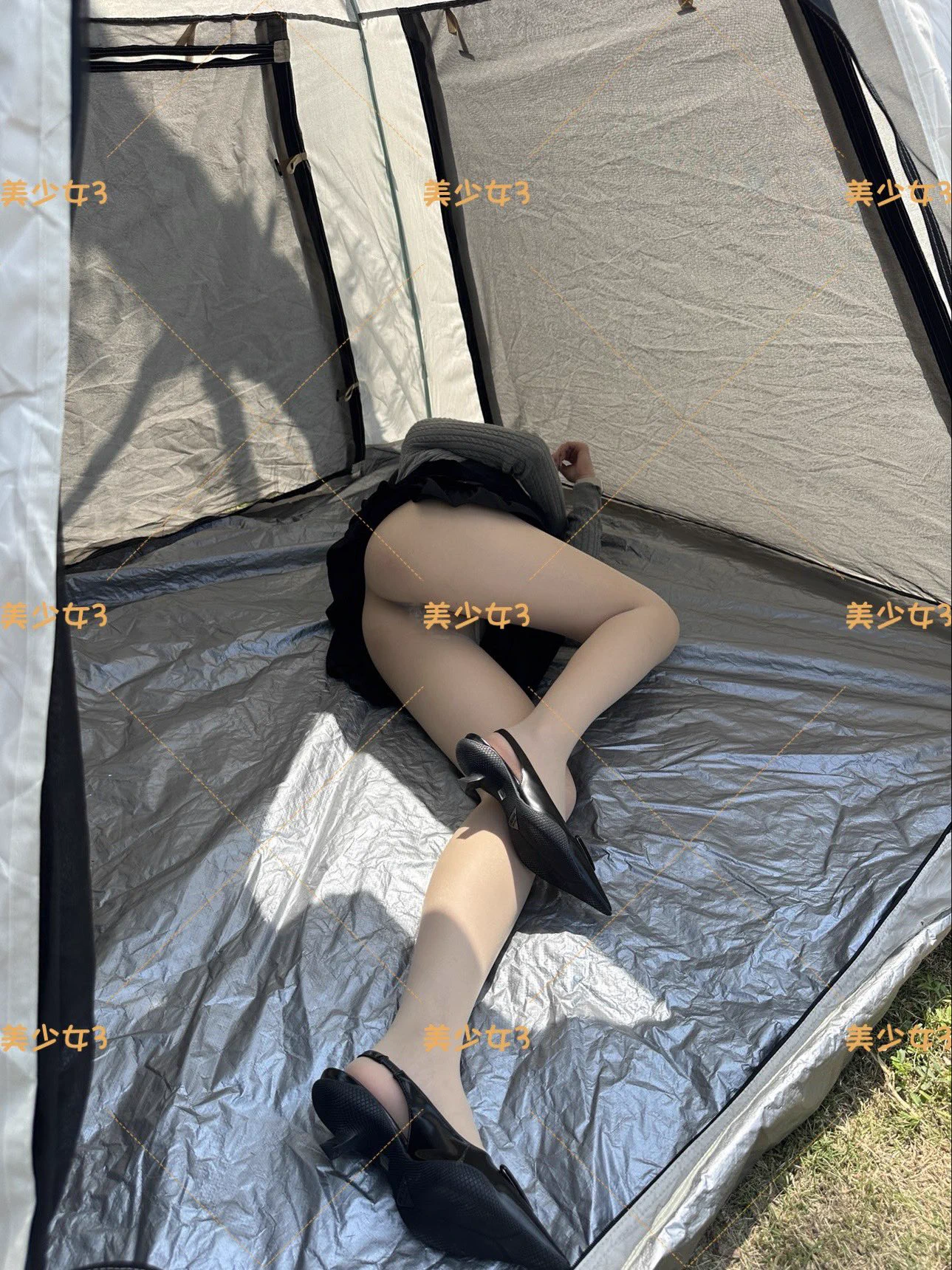 露营⛺️ 已经在帐篷里湿到不行 身体都在抖
无内丝就是敏
@ToBulaer
@ToBulma
@KawasawaSen
@BulmaLis https://t.co/GxultRdbMM