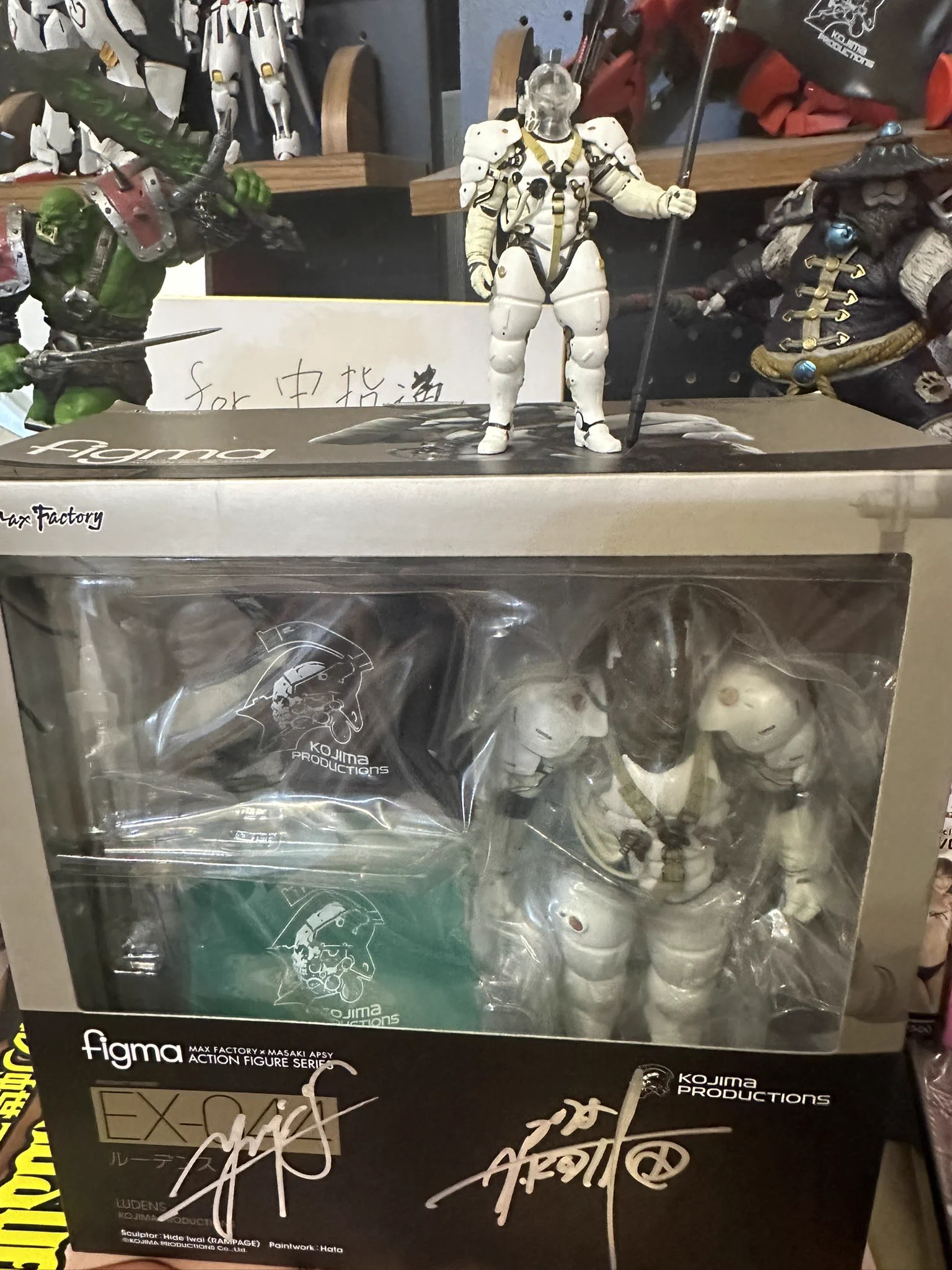 Ludens &amp; Ludens.Jr

@Kojima_Hideo https://t.co/QupsJbgmKr