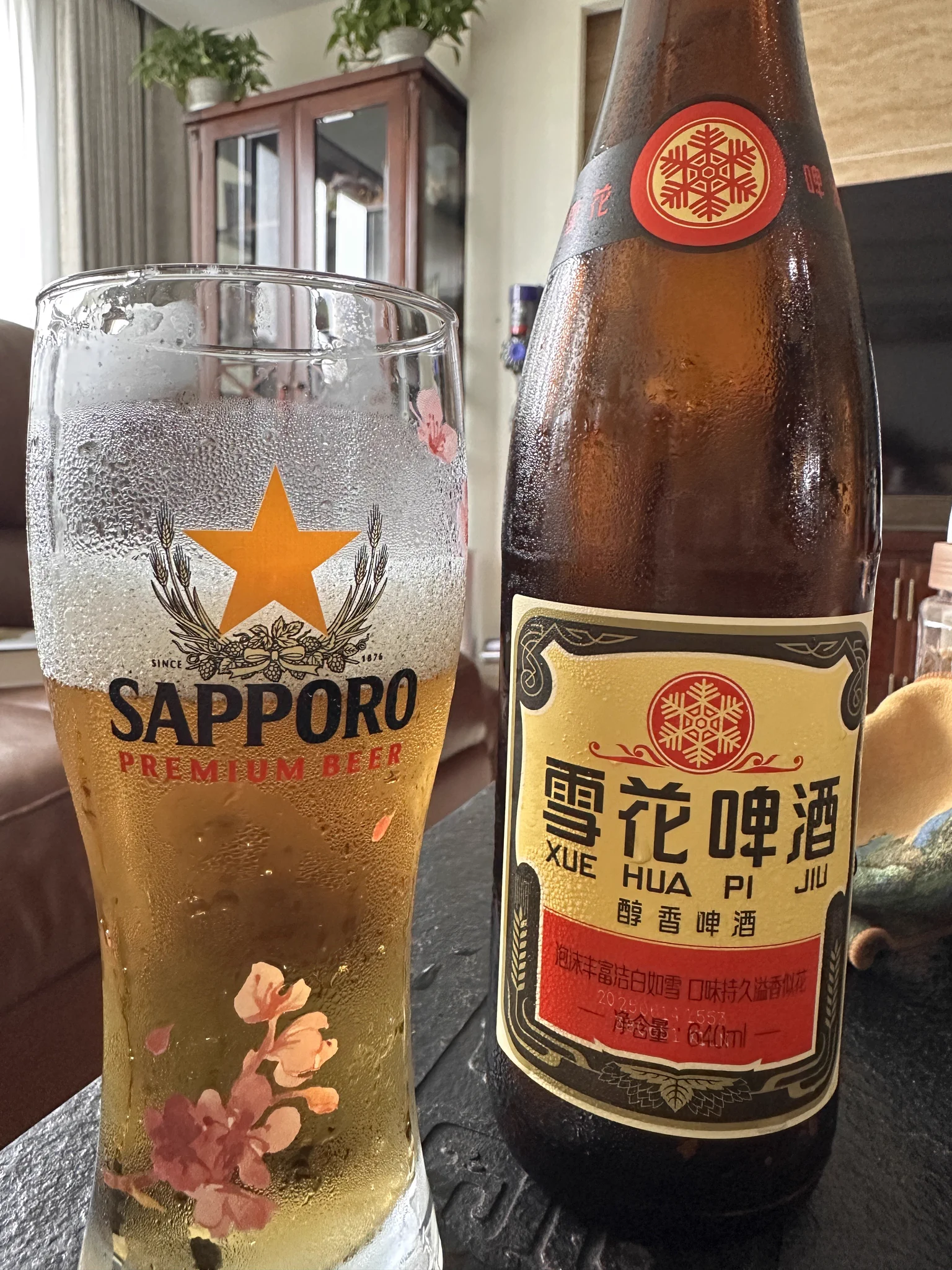 朋友推荐老雪花，比三宝乐好喝，，性价比之王 https://t.co/YaHN9zaxjH