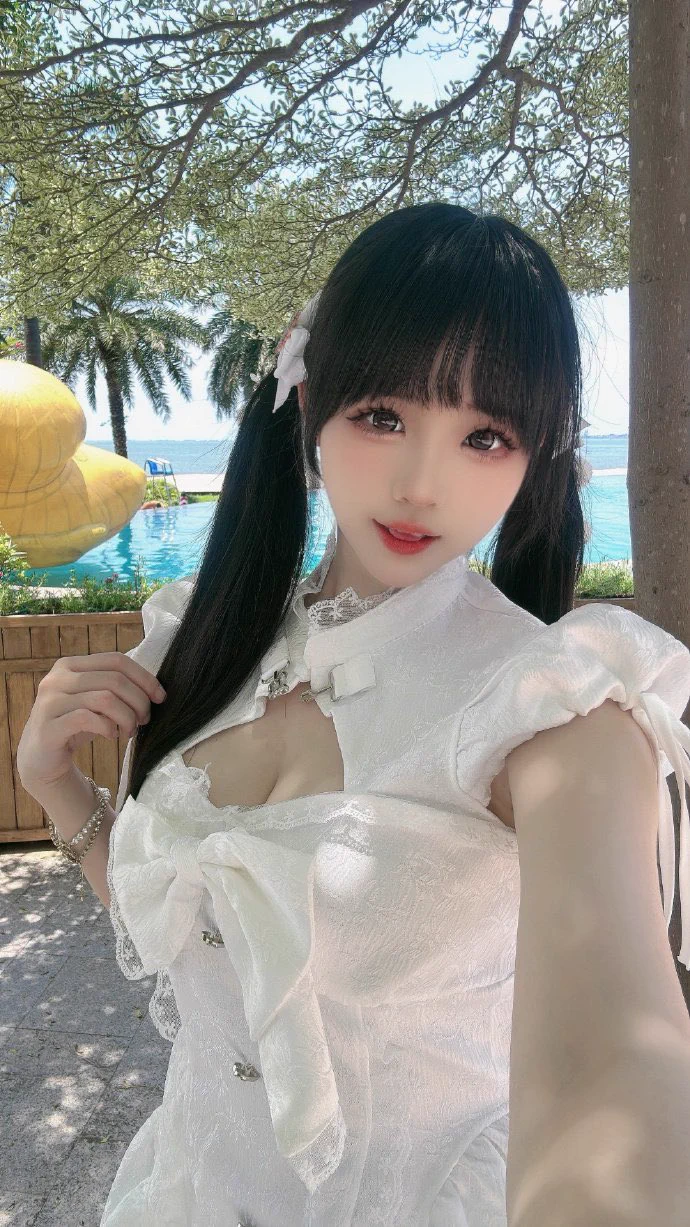 已经热到失去表情管理了

#互fo https://t.co/bMTdGVAOzg