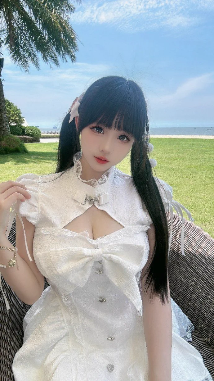 已经热到失去表情管理了

#互fo https://t.co/bMTdGVAOzg