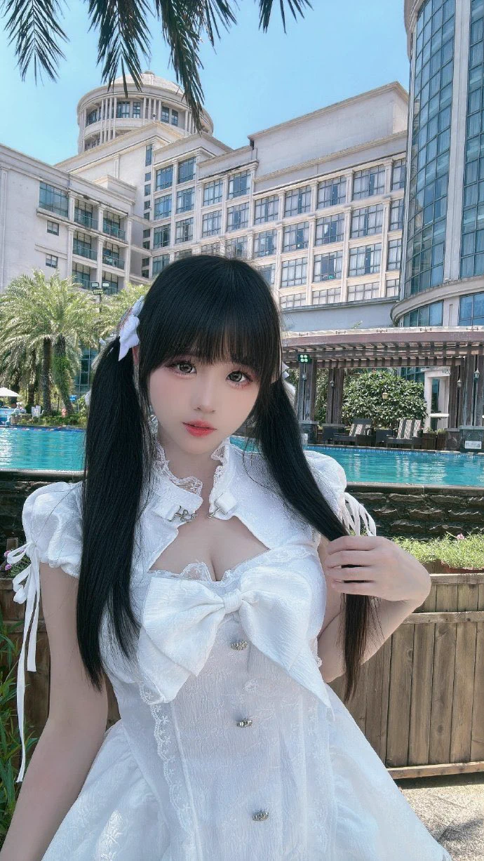 已经热到失去表情管理了

#互fo https://t.co/bMTdGVAOzg