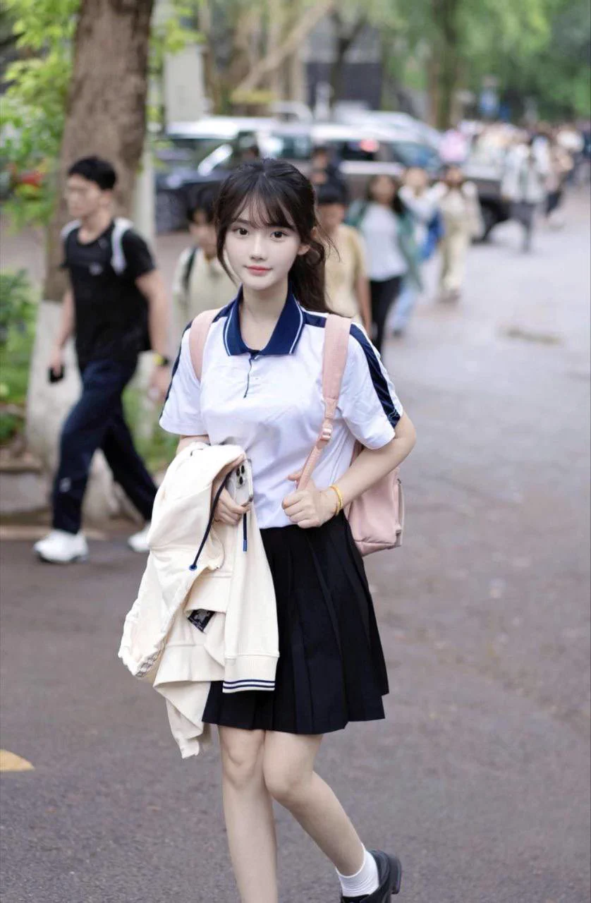 #南京

全国资源更新群：https://t.co/TaIGfoLucX

皮肤丝滑牛奶肌

联系念宝解锁美好的一天
🐧：2505617323
Vx： Nian-cos1
💐大V博主认证推荐，放心下单
💐门槛🚪88 备注zfb口令 https://t.co/LeOVc5QrIt