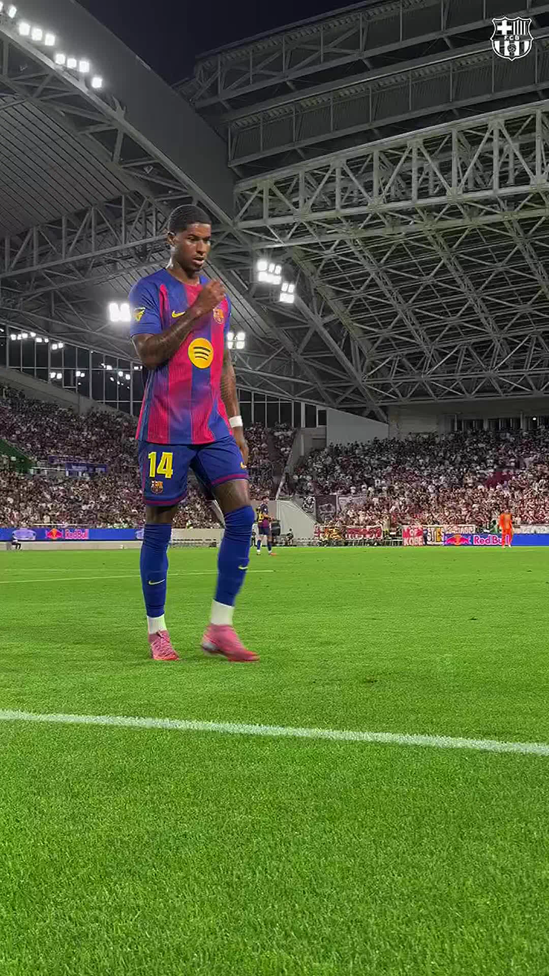 Hello, Marcus https://t.co/Y5u0IY9qF6