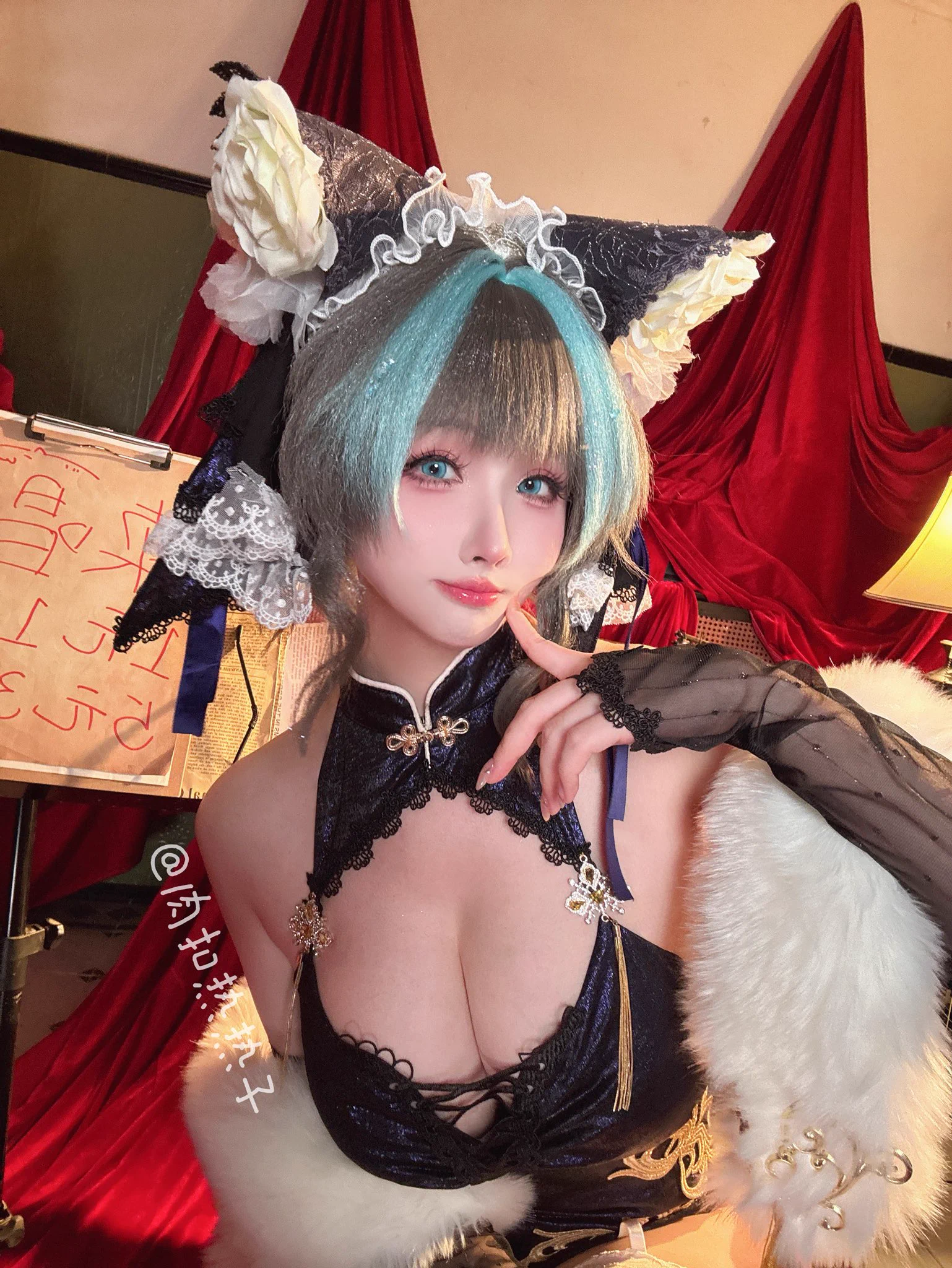 #アズールレーン #AzurLane 
「🎶柴郡也来献唱一首吧~嘿嘿🎶」

开玩笑的，大家不要真的去听我唱歌（） https://t.co/sFSq5458dk