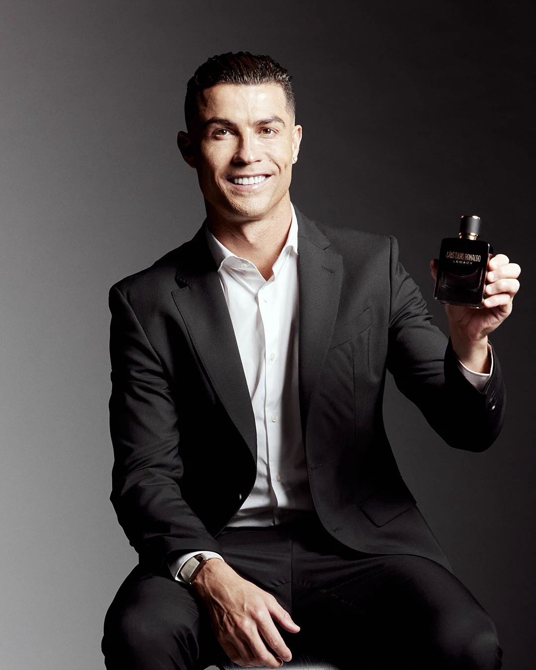 Not just a fragrance, a signature. #CR7Legacy #Ad https://t.co/1Ovhe66M05