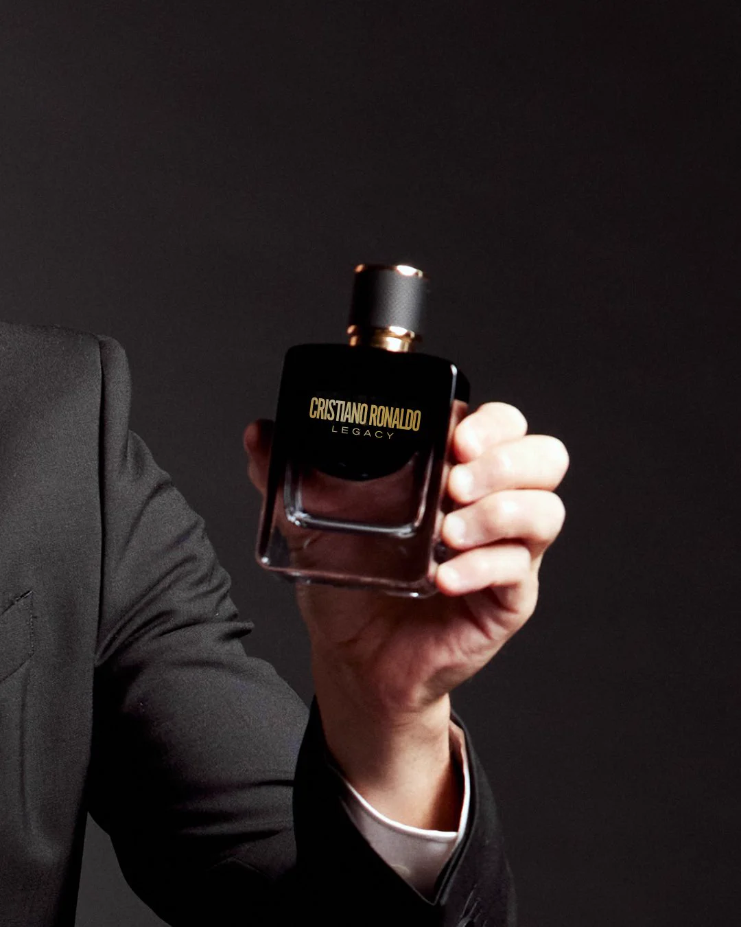 Not just a fragrance, a signature. #CR7Legacy #Ad https://t.co/1Ovhe66M05