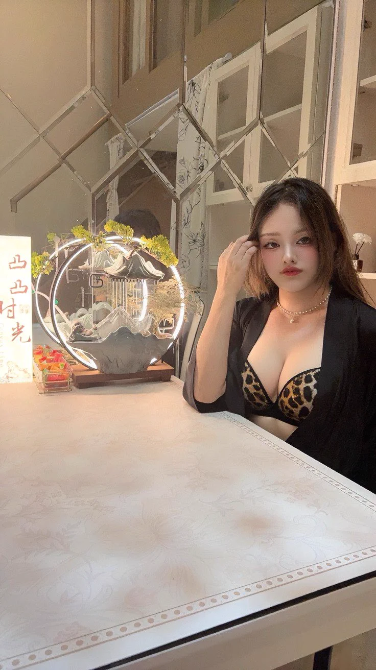 魂动蓝影-明星技师，最新到店
“教科书级”手法
欢迎到店体验🌹🌹 https://t.co/yc2e3GjZak