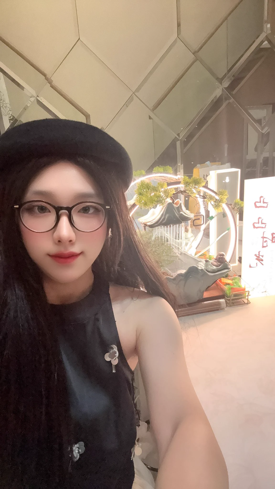 魂动蓝影-明星技师，最新到店
“教科书级”手法
欢迎到店体验🌹🌹 https://t.co/yc2e3GjZak