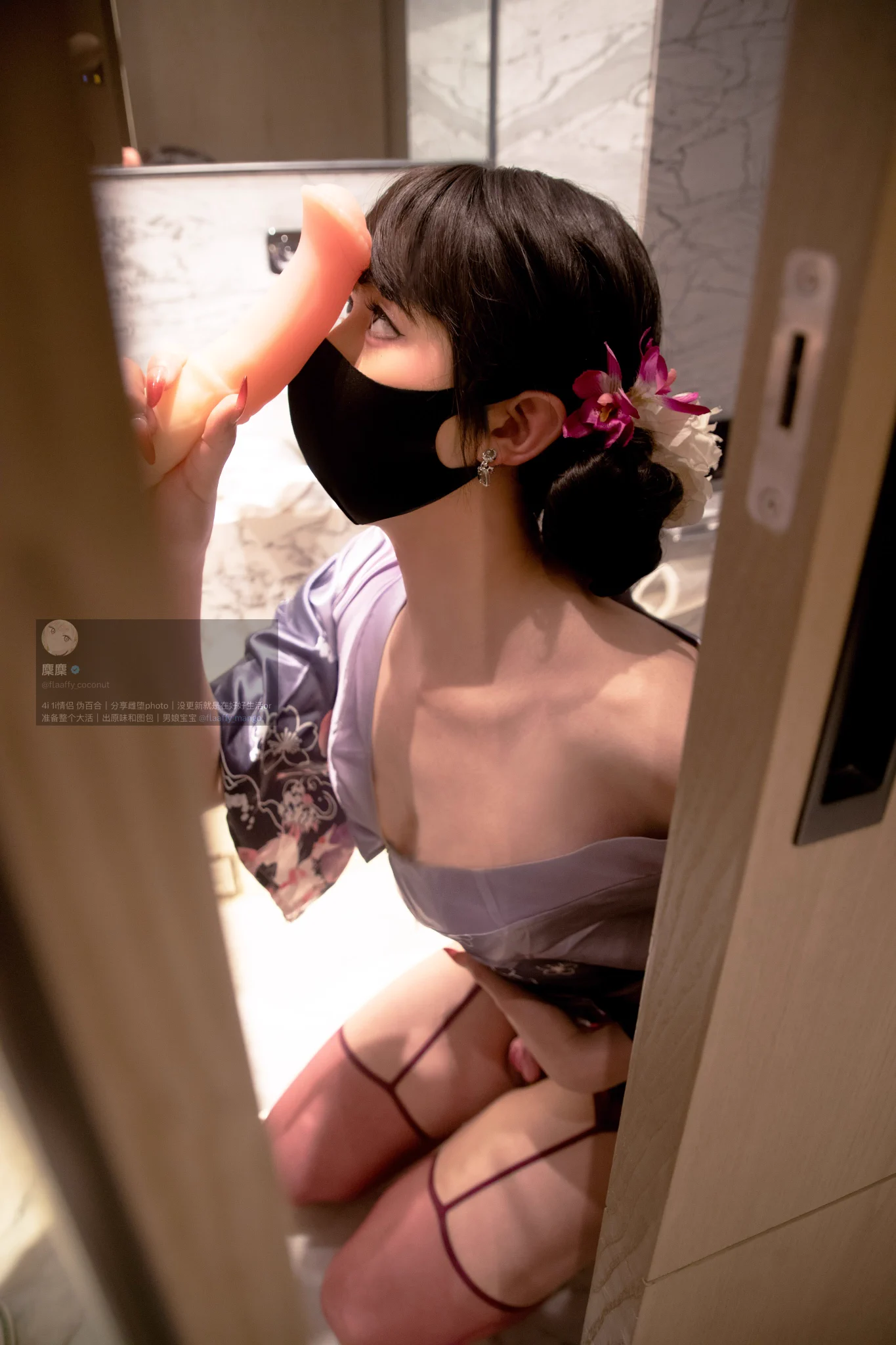 “诶你听说了吗 隔壁女寝的校花夜里总是传来很大的淫叫声诶”

“麇麇？听人说每天在外面倒贴大鸡巴的人诶 你看那骚婊子扭挎的样子 估计现在的屁穴早就可以轻松吞入一根手臂了吧” https://t.co/0dJMLjnbDt