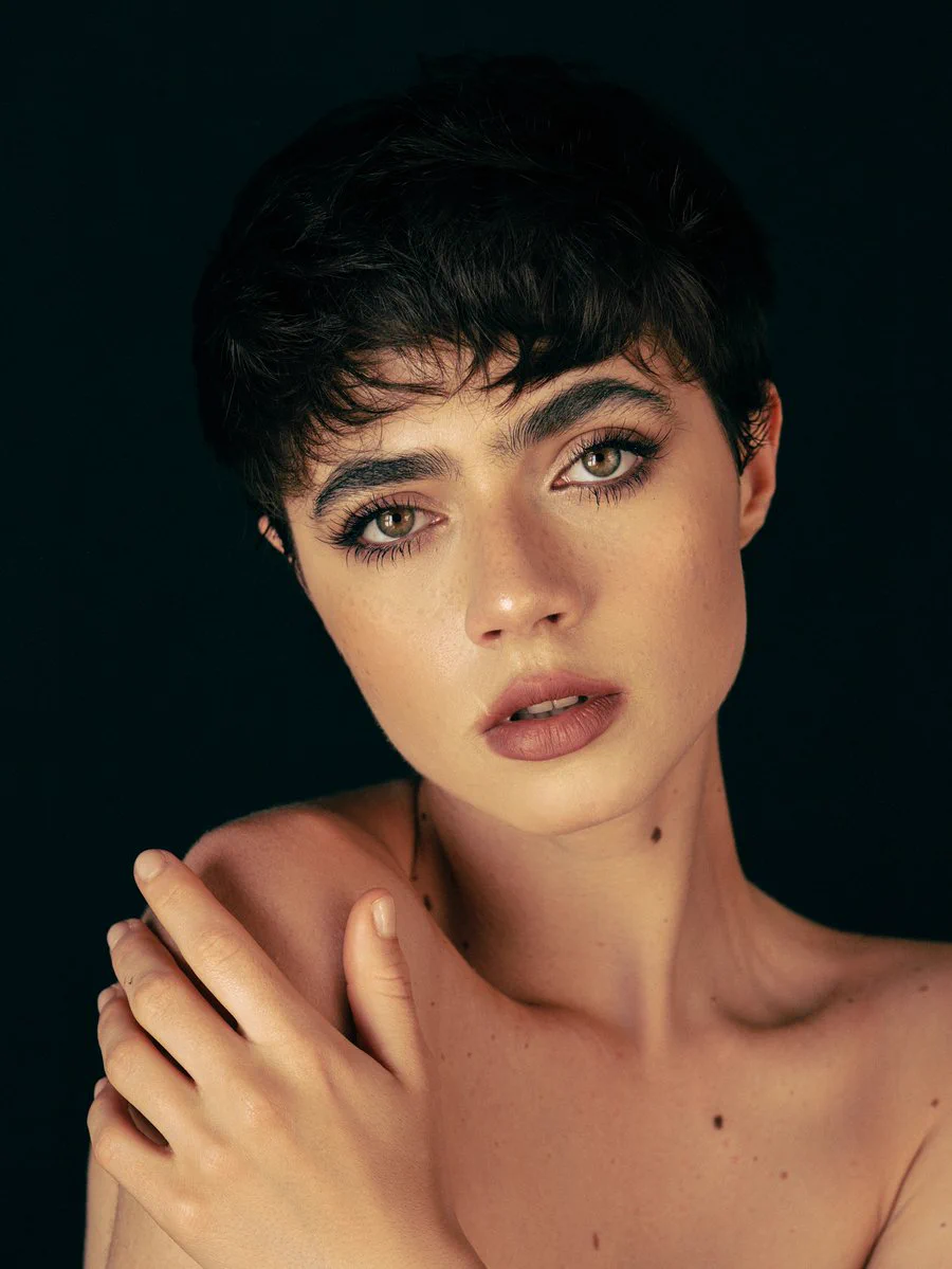 Photos by Alina Kvitka
Model Solomia Maievska https://t.co/LL5gnsSHkJ
