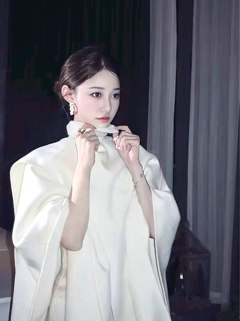 上海5黄浦
• age：03  
• height：168  
• weight：90 
• cup：D
五年心理咨询师 给到心灵和身体的极致抚慰 只见高素质哥哥
白🐯馒头一线天  体态修长蚂蚁腰 不烟酒无纹身无打钉 💧多紧致🐻大婴儿肌  👄技一流 

江南妹妹无口音 非网红非名媛 圈外气质反差姐姐感 随缘兼职 情绪稳定不催不事 https://t.co/47yBKBv8aK