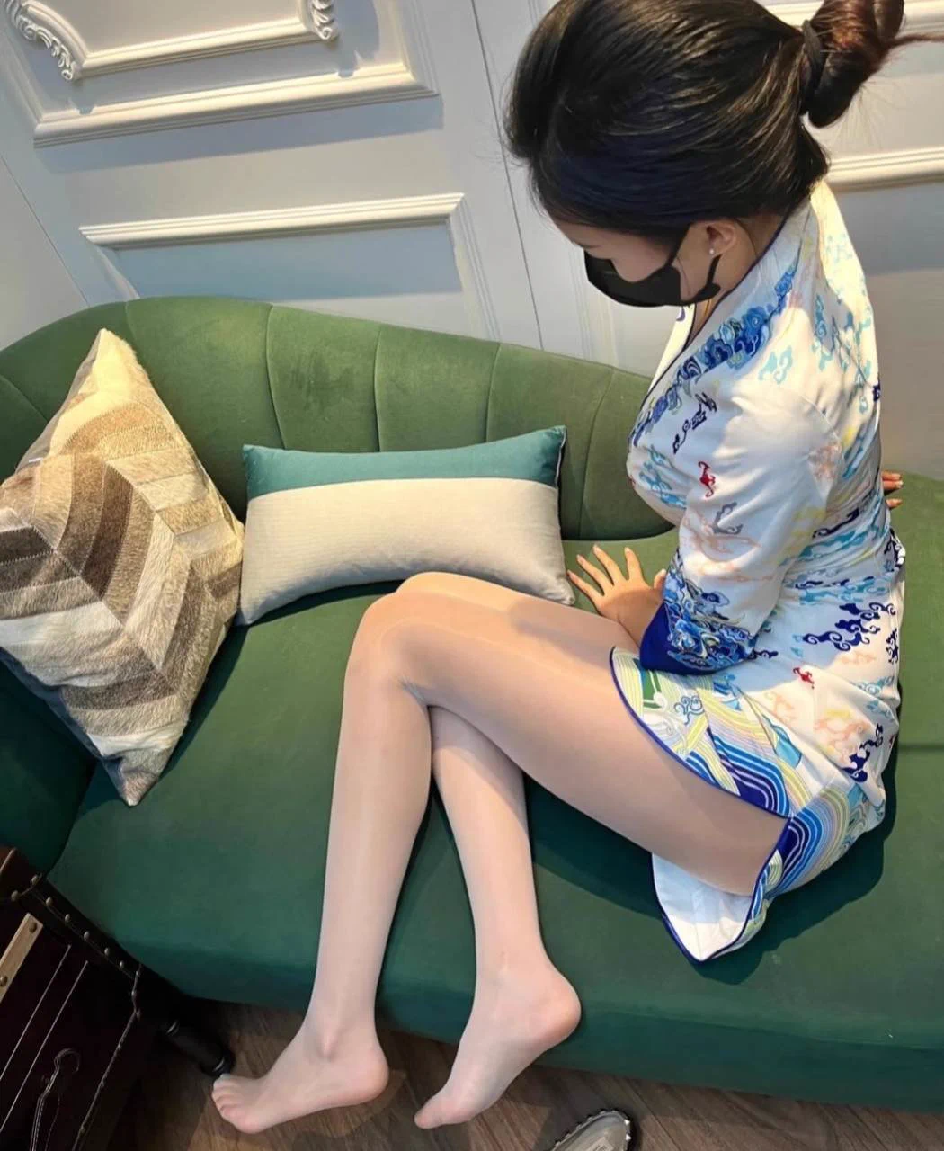 约啪对象说不喜欢我航司的制服
所以我就买了一堆其他家的空姐制服
没办法，主打一个宠粉～ https://t.co/qzpJghP5eJ