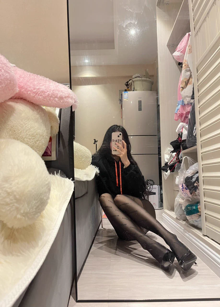 🏩我的秘密花园🌸🌸🌸
那些不便公开的瞬间，都被小心珍藏在这里👀 视频与照片📸近在咫尺。
唯一通道：https://t.co/5RzjES6hdy
福利暗号；妻 https://t.co/RKvCh0OfSL