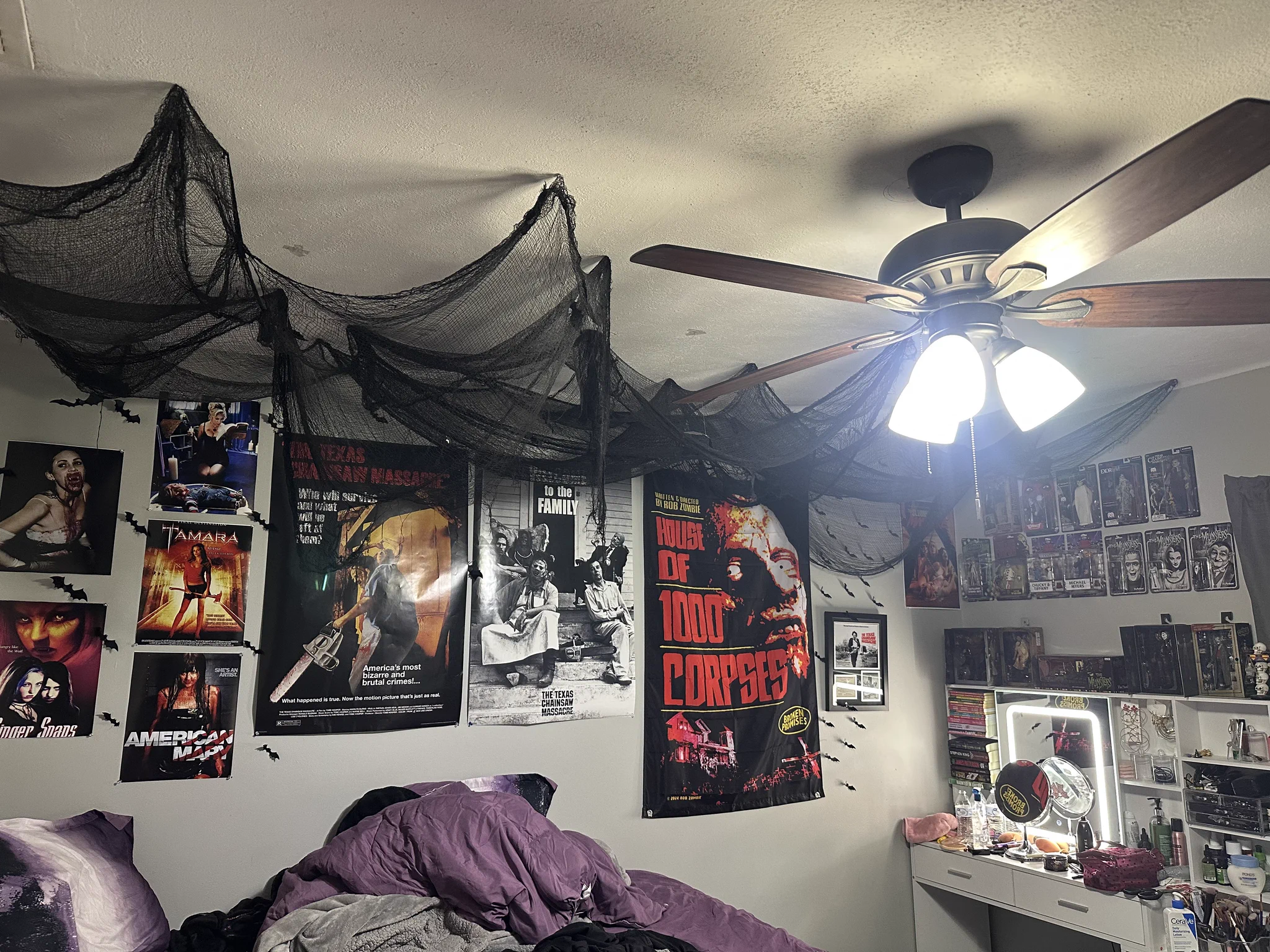 I love love love my lair https://t.co/2qg9k5fDyr