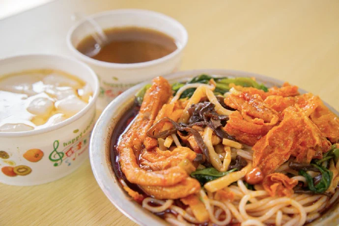 🍜 Guangxi Midnight Food Channel is live — and we highly recommend a trip to Liuzhou!😋😋

A steaming bowl of spicy and tangy luosifen (river snail rice noodles) is the perfect comfort food after a long day. One bite and you'll be recharged for the night! https://t.co/GB4whEDJJR