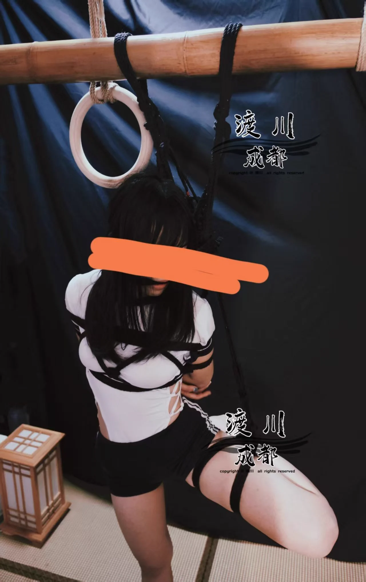 【大长腿捆捆】
绳手：渡川（成都重庆）
场地：暗川绳屋
投稿大佬
@wqganenshi_
@tbzt2024 
#绳缚 #成都 #捆绑 #约拍 #私房 #shibari #绳艺 https://t.co/4hLdFDz9V6
