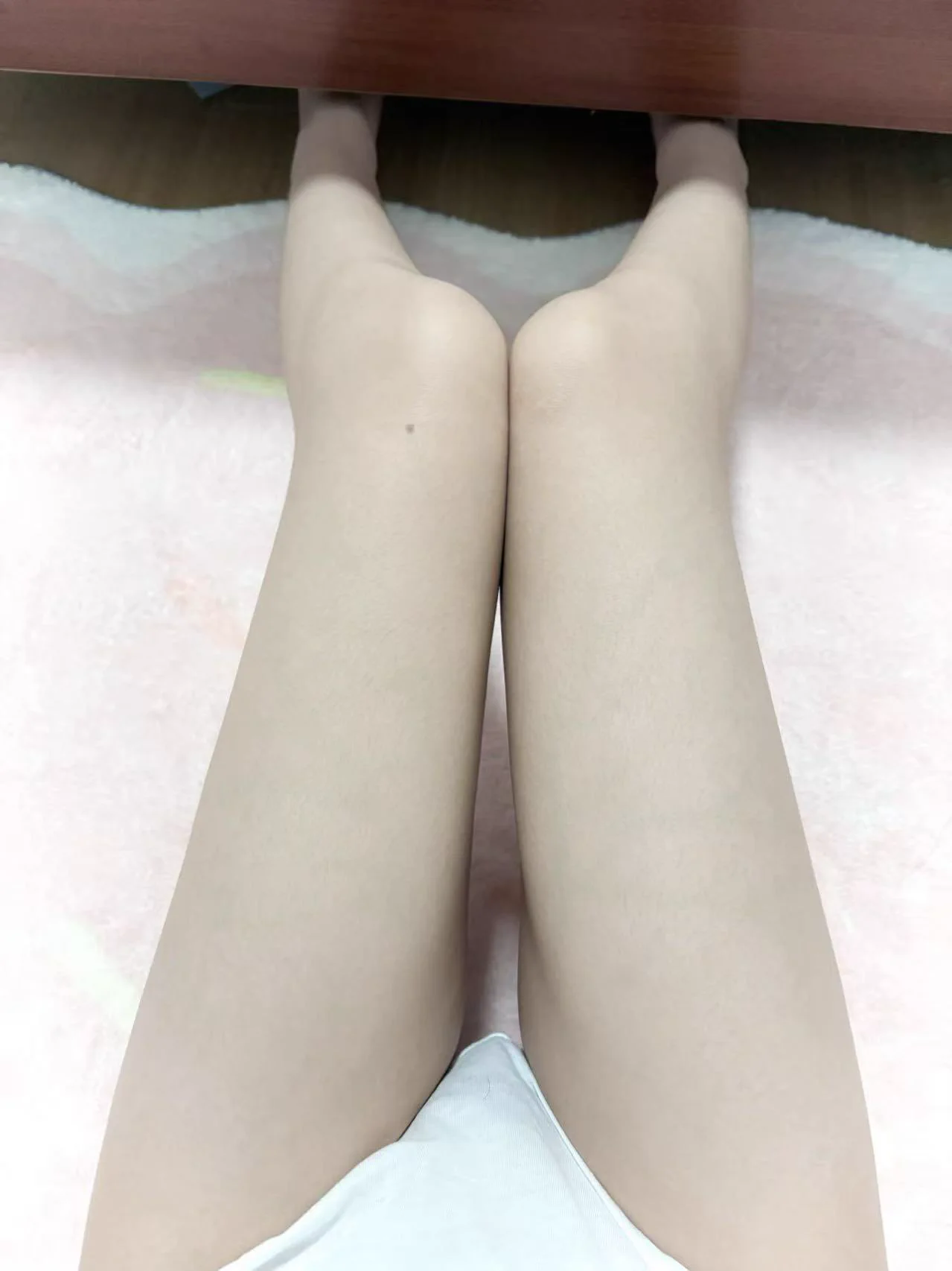 来看看腿吧
@MaecMax｜ @GnewHome  
@WaecMax｜ @SnewHome 
@DaecMax ｜ @QnewHome 
@GaecMax ｜ @DnewHome https://t.co/vMkOYg6ViV