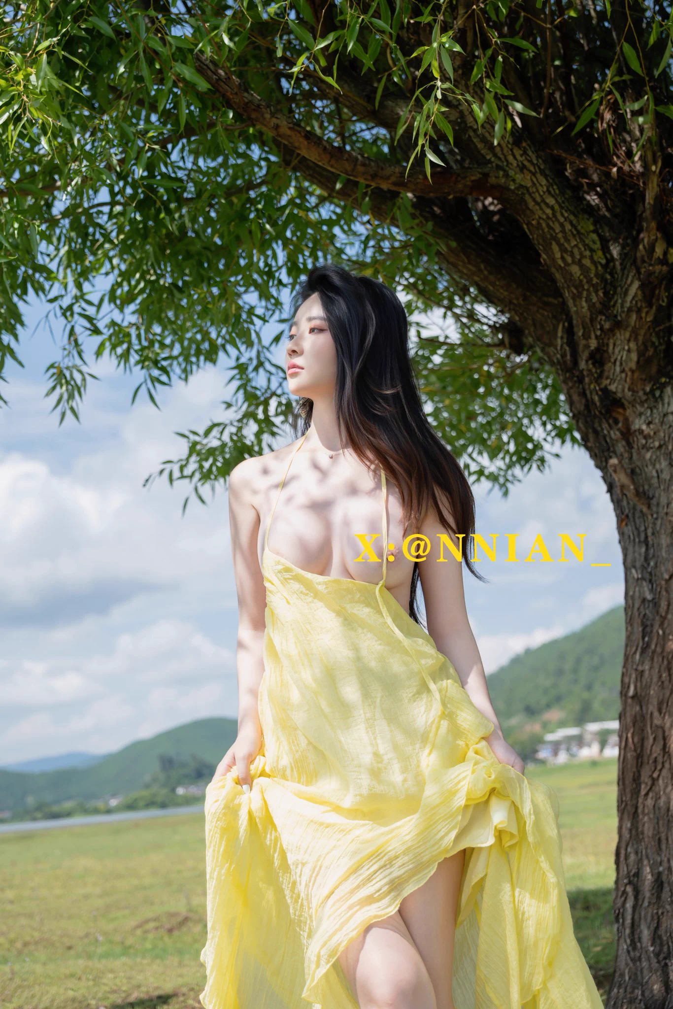 阳光正好，来一场旅行吧
最新外景性感写真《绿茵》上新，喜欢的来解🔓😘
The sunshine is just right, let's go on a tripThe latest sexy on-location photo album "Green Field" is now available. Come and download if you like it! 🔓😘
#外景写真 #户外露出 #性感写真 #纯欲 #反差女友 https://t.co/F4FSsCNboR