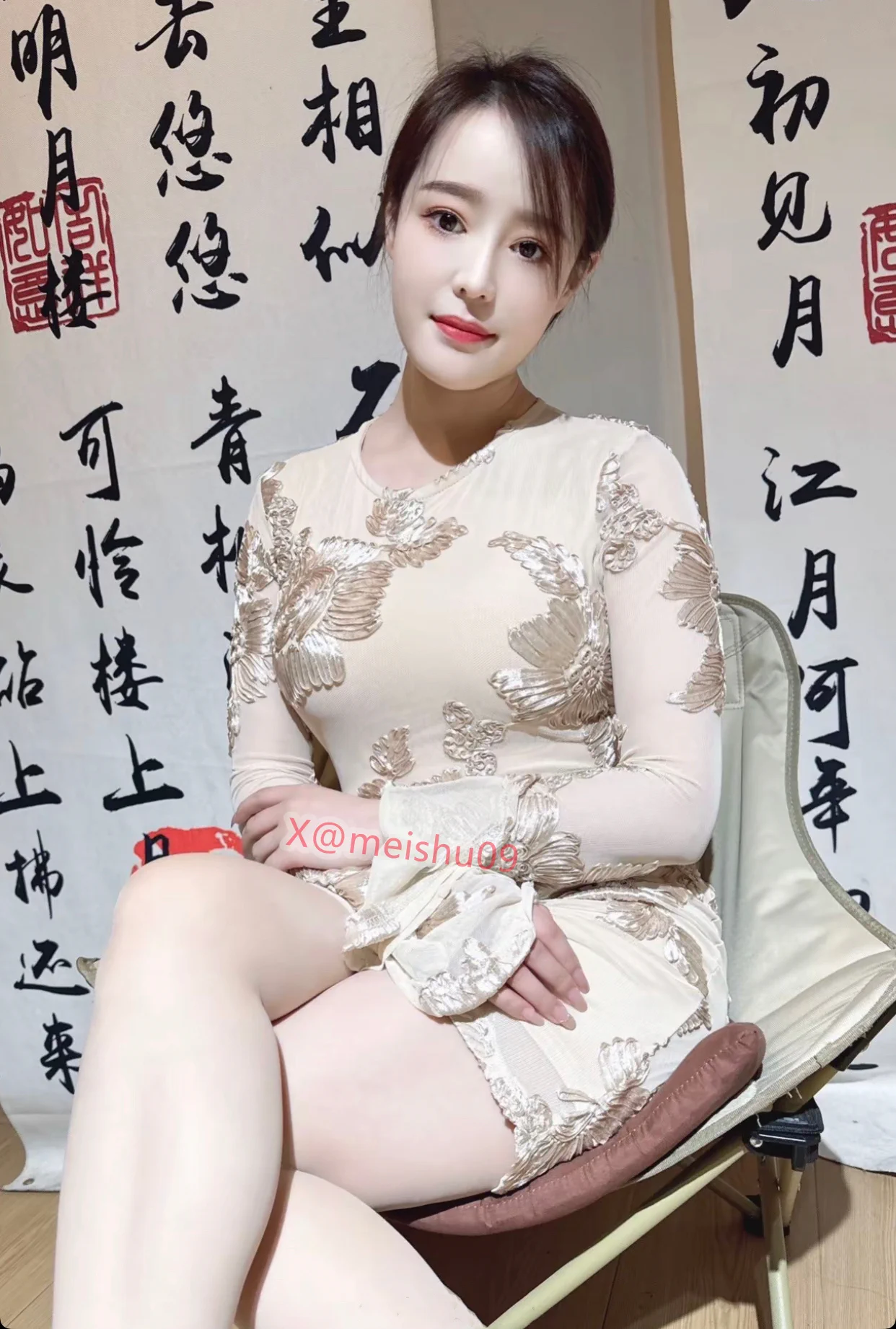 有一个道理永远是不会变的，就是你必须赚到足够令你安心的钱，才能让你和你身边的人过上自由的生活，才能令你在失恋时更加淡然，只有努力，才能让自己的世界安心。 https://t.co/WDsEQVznGh