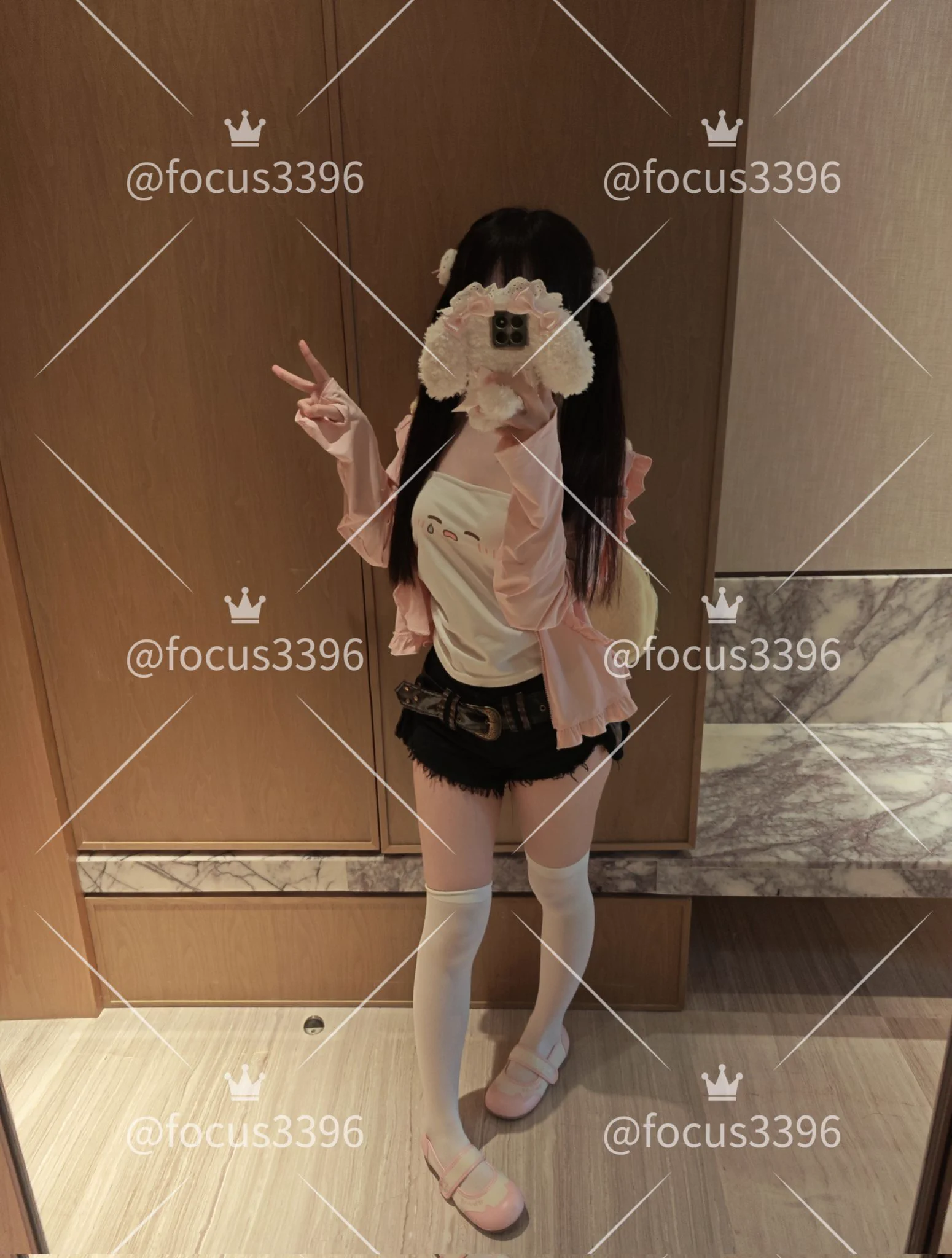 爸爸让我去见他
检查完
我和爸爸就抱着啃
爸爸才摸了一会奶头
就发现我下面全是水(太羞耻了)
直接脱下裤子插入……
@xybereum 
@xyberdolls 
@xyberlabs https://t.co/LqfiX6AIR9