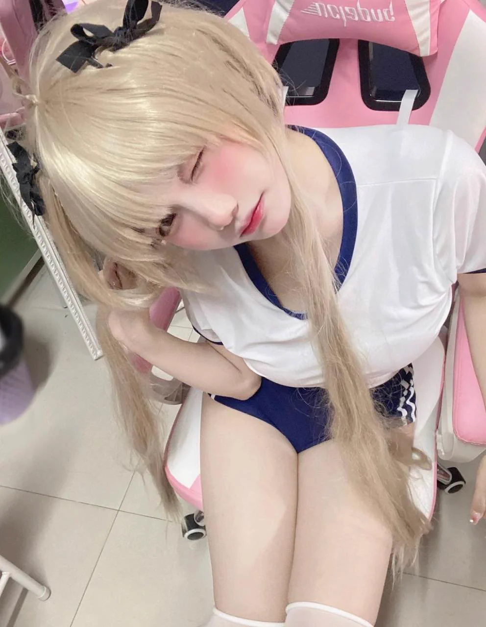 #上海 
因为还要读书时间不是很充足，不是每天都会在，尽量提前预约，急单只能随缘哦
真实在校学生 可验证学信网。2005年，胸围34C，体重46kg，身高160cm。jk，lo裙，女仆，汉服，cos角色扮演 
🛰️luo222jie

🐧390114874

看照门槛🚪 100 （永久有效） 备注zfb口令🧧
✈️ https://t.co/NRs2DR2xRw https://t.co/VNLoVOj0eK