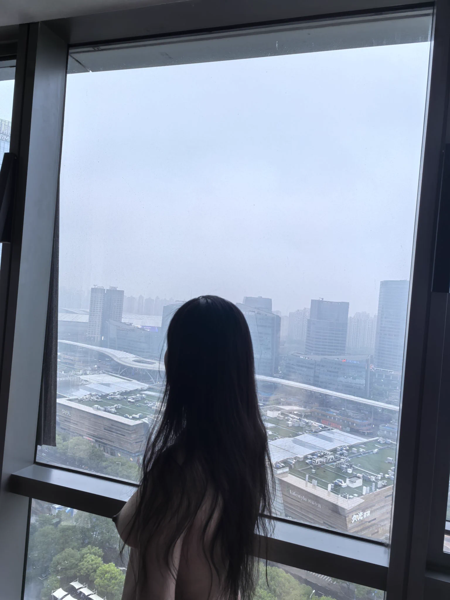 #夫妻 #露出 #3p #群p  #户外露出 #人前漏出 
苏州下个月有一起活动的👫或者单男吗，
老婆想试一下前后都被塞满的感觉
@luchu888888 @Public_Catgirl1 @luchusmart https://t.co/OnbxroQAan