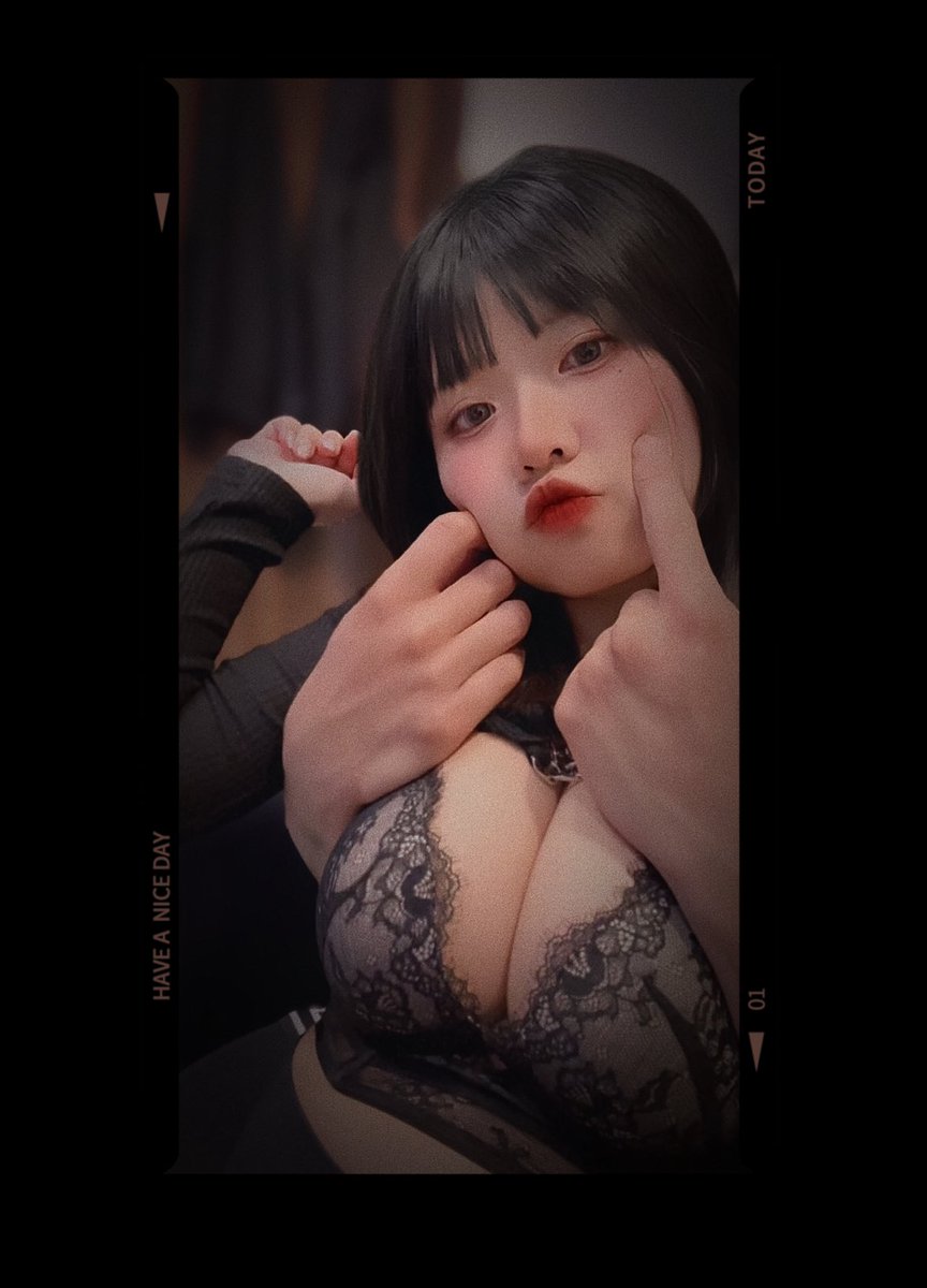 要奶有奶 要顏值有奶 要腿有奶
用乳量補足一切的女孩😍 https://t.co/qm60qBHRoP