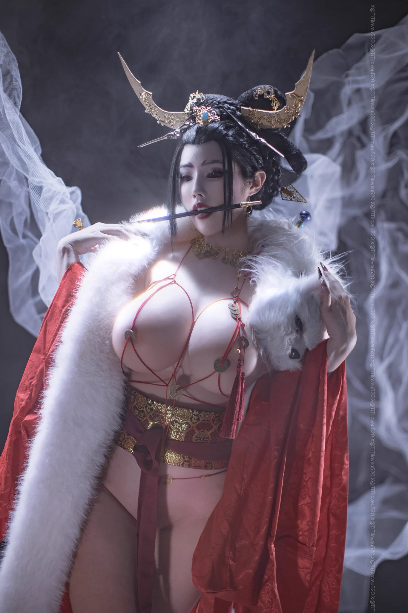 WuChang：Fallenfeathers
Huangyan🦊 https://t.co/mCQU3RblLx