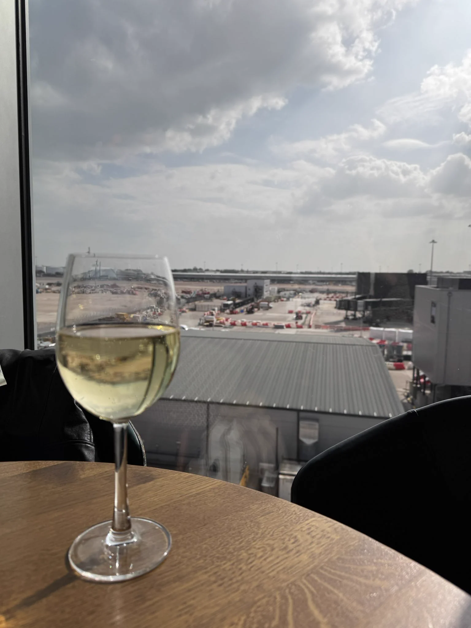 Manchester, you’ve been incredible. 

Thanks to everyone who’s made this week wonderful. I am a very happy, sore and soon to be tipsy hotwife. https://t.co/DnrypK4WKg