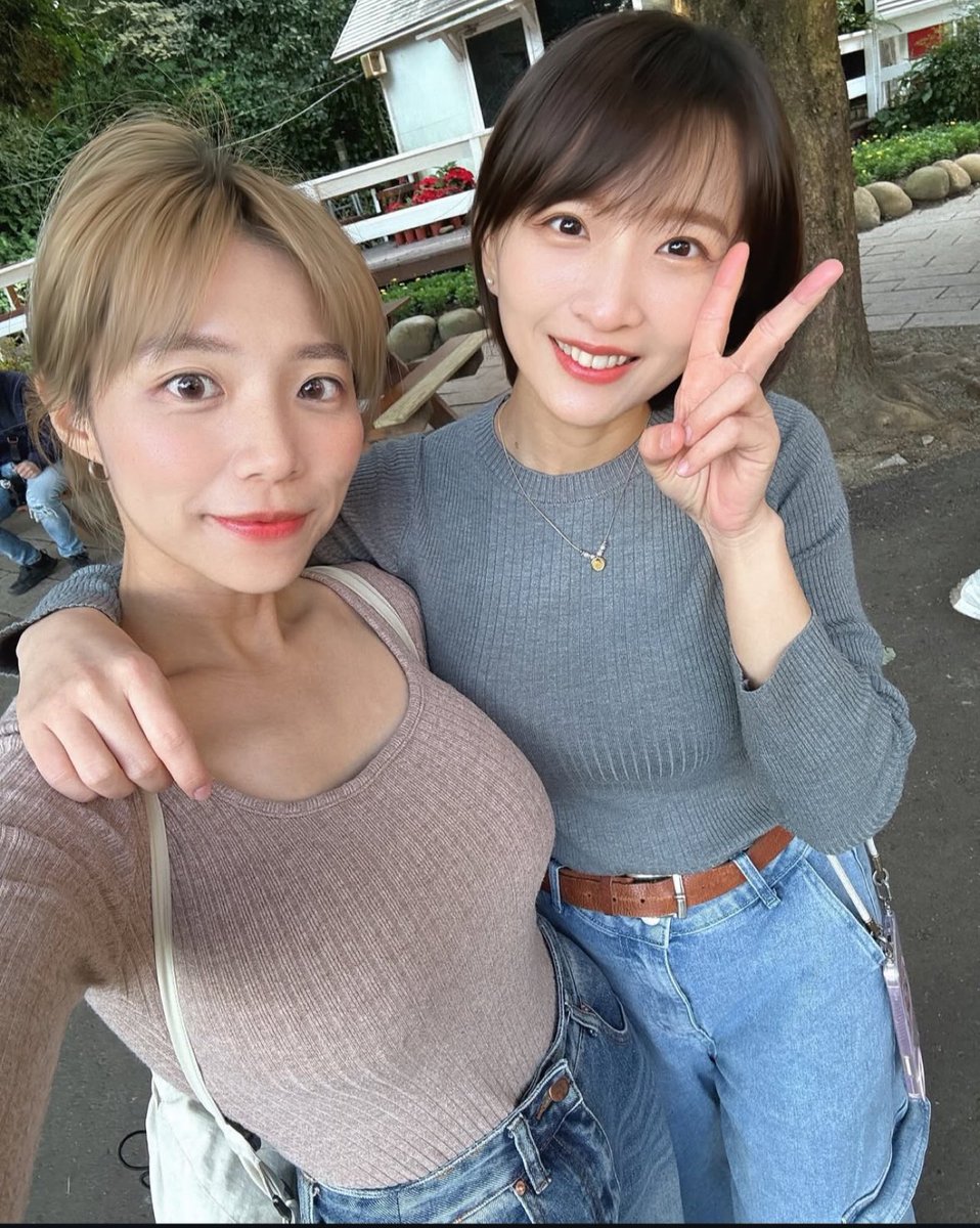 把之前跟妹妹出去玩照片放一放 https://t.co/icivhNOdpI