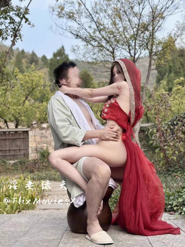梦回西域今日演绎西域美女，带粉丝宝宝们体验新疆美女的神秘妩媚

穿上异域风情的服饰，让我有一种身临其境的感觉，仿佛自己穿越成新疆古丽

老祖宗打下新疆是有原因的，一个连女人看了都会爱上的民族.......

@BBYouzhiyuan
@SexytoDoll 
@SexytoGirl 
@SexytoBaby https://t.co/KO1r2MBx92
