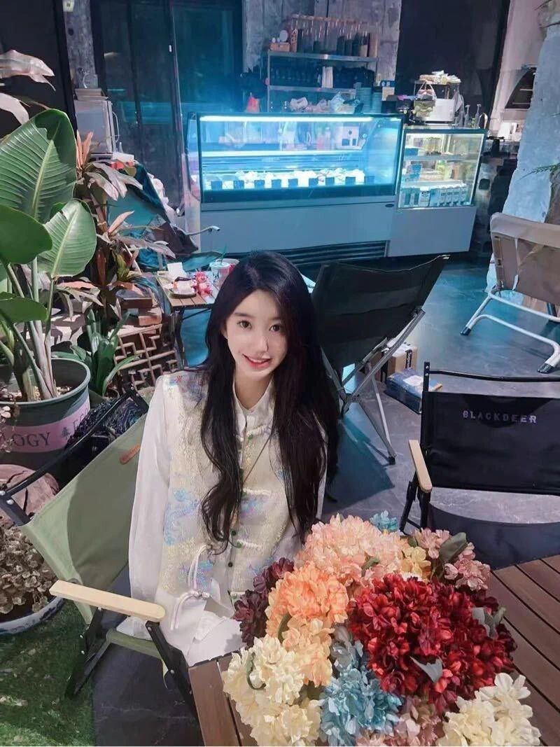 💐旗鱼推荐💐
174B 50kg 高学历 上海美院在读 大二可看证
长腿 细腰 真🐻 皮肤白嫩 
气质 衣品 风情 全部超赞 ➕有趣的灵魂  
爱好：画画  滑雪 游泳 
能带给你的快乐不仅仅是灵肉合一 
人照合一 驾照赔 性格超级好 配合度超高 人前温柔女友 双向体验感拉满无纹身 
联系方式看主页
#上海 #外围 #约炮 https://t.co/Hk8otpYRgy