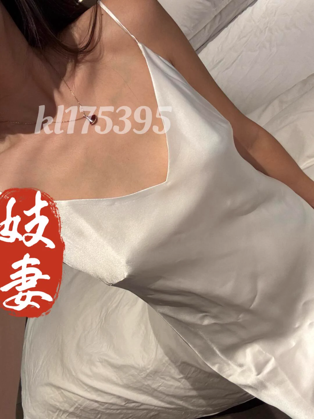 酒店等嫖客…… https://t.co/ZsSw139v2J