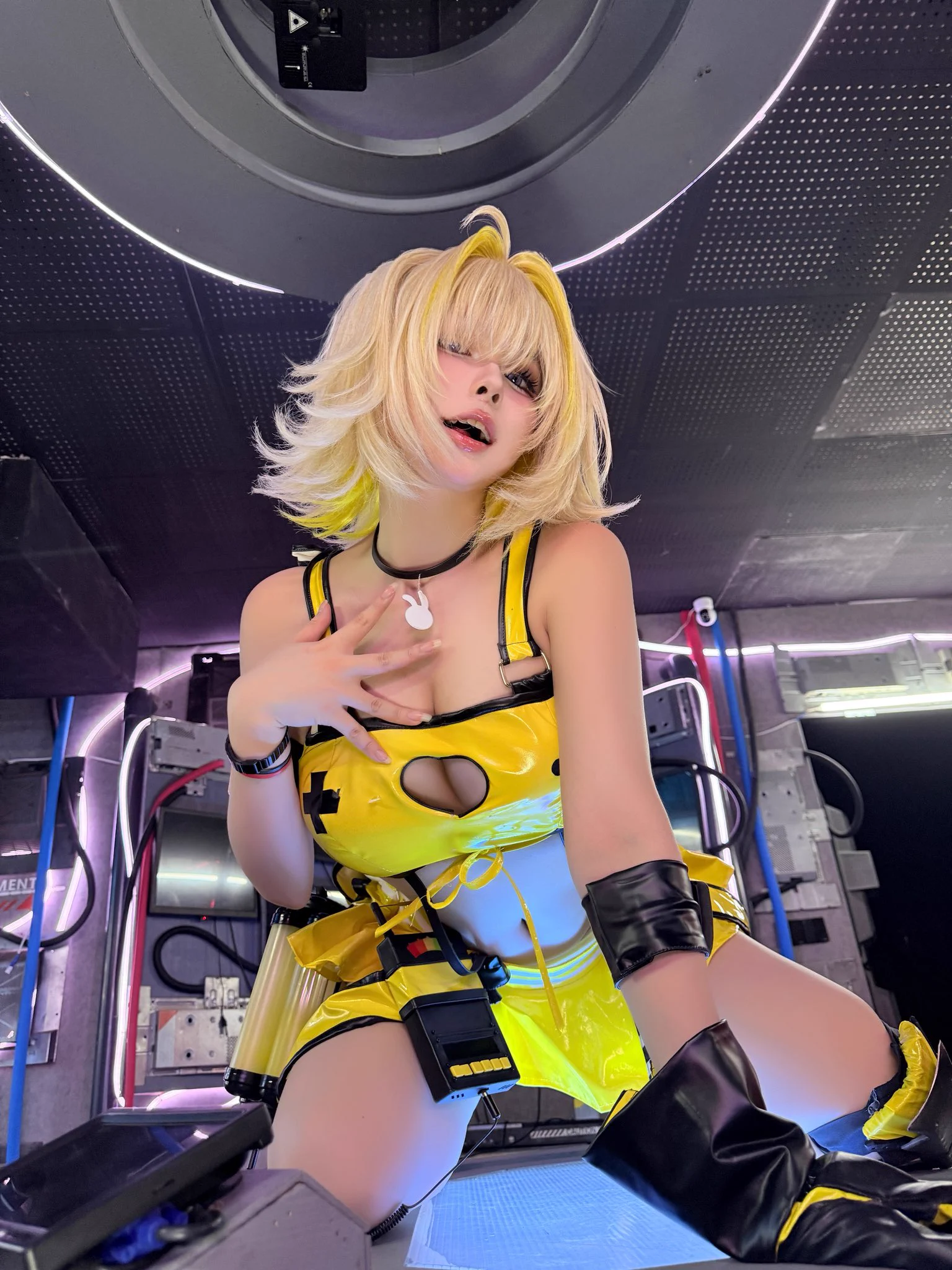 #NIKKE夏2025  #ニケラジ二次創作
💛💛💛💛 https://t.co/3VF6AR1uDY