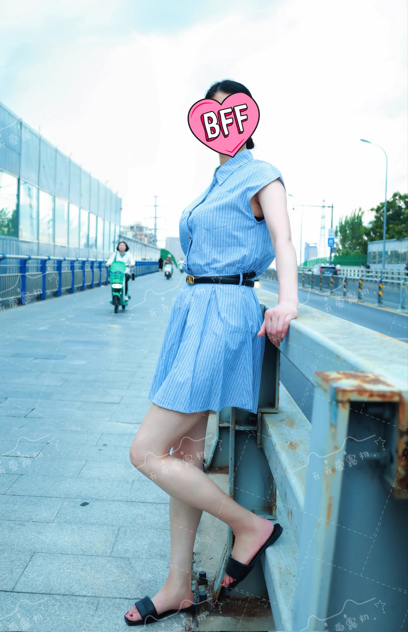 路旁露出还挺刺激的，大家都喜欢在什么地方露出，留言交流
#少妇 #露出 #情趣
@007share 
@wqganenshi_ 
@Public_Catgirl1 
@luchu888888 https://t.co/dx6ixzeN3v