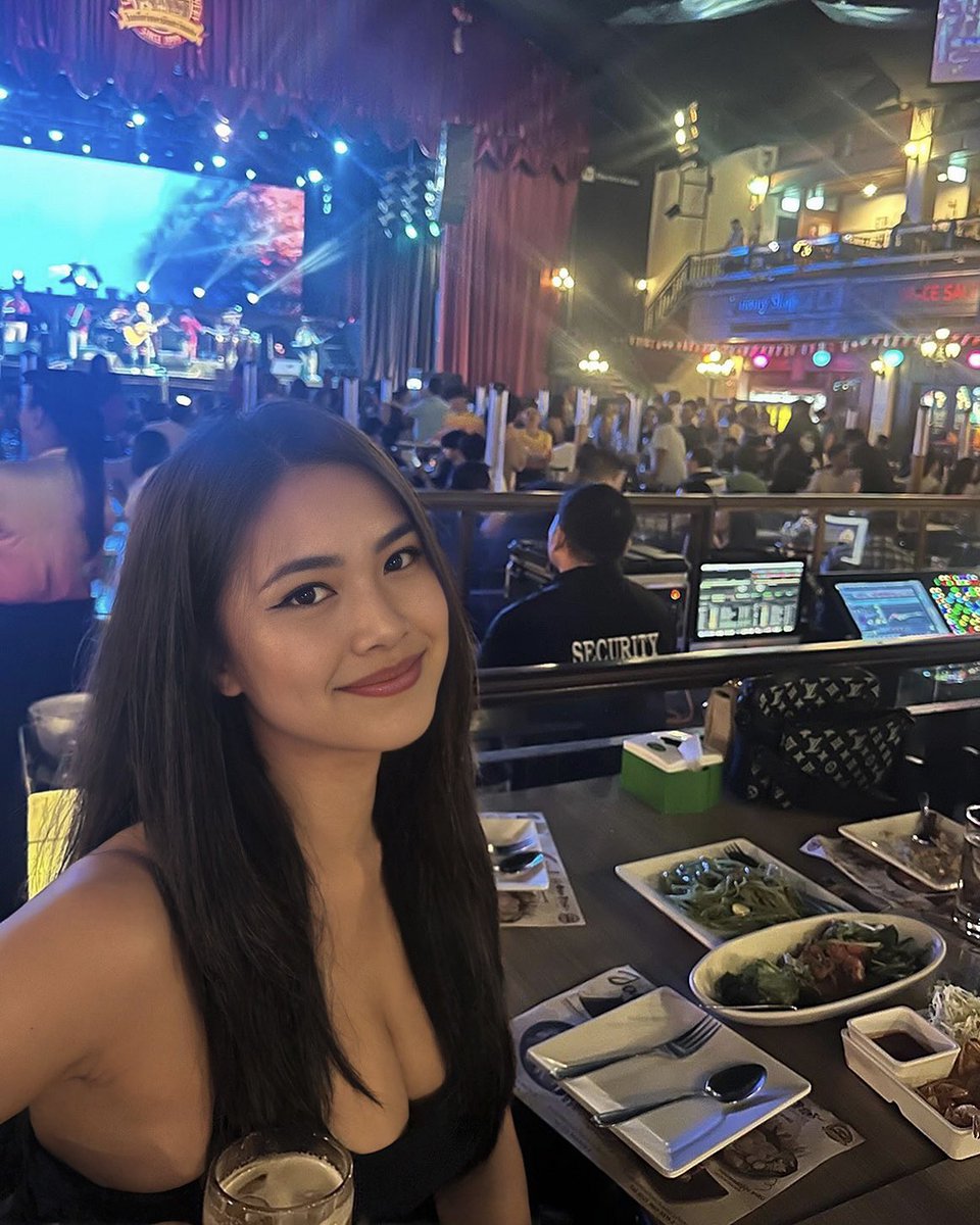 เปิดตัวไปไม่เคยรอด..

แอบแซ่บเป็นรอบๆ อยู่ได้ยาว 🤭 https://t.co/QffhqHReWC