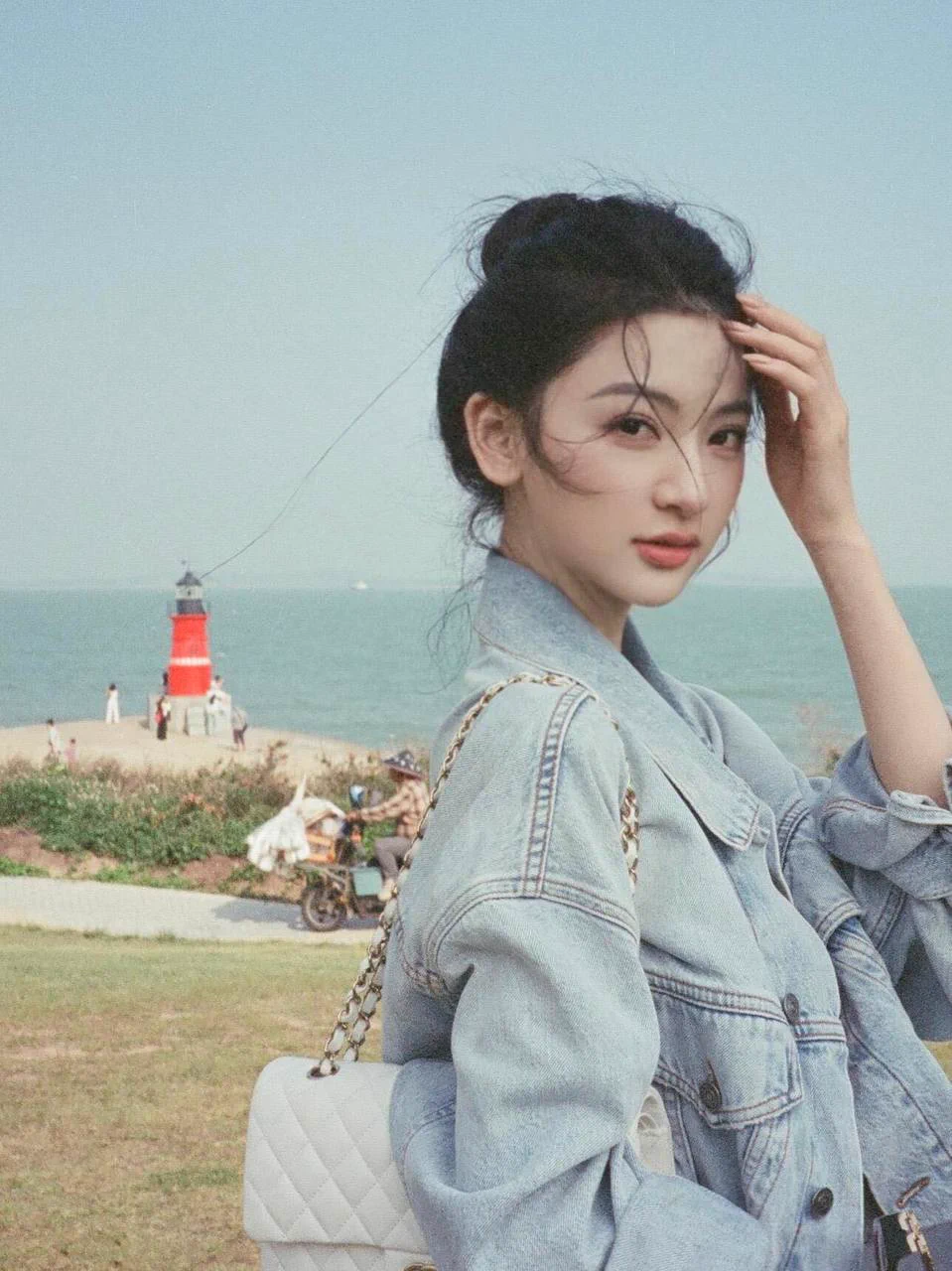 上海 小桃子  W

玖玖 🉑舌吻 不69 无纹身

上海 清纯天花板 短暂拍摄🎬

💗02年清纯气质学妹 真实在校生 
💗记忆中的白月光❄️毫无风尘味 女友感
💗身高175cm. 体重98🐻D
💗皮肤紧致雪白，↑↓粉嫩
💗性格开朗大方 温柔可爱 
💗不事儿多态度佳 好评率超高
💗只见素质有缘人、 https://t.co/iaxXfnqsgV